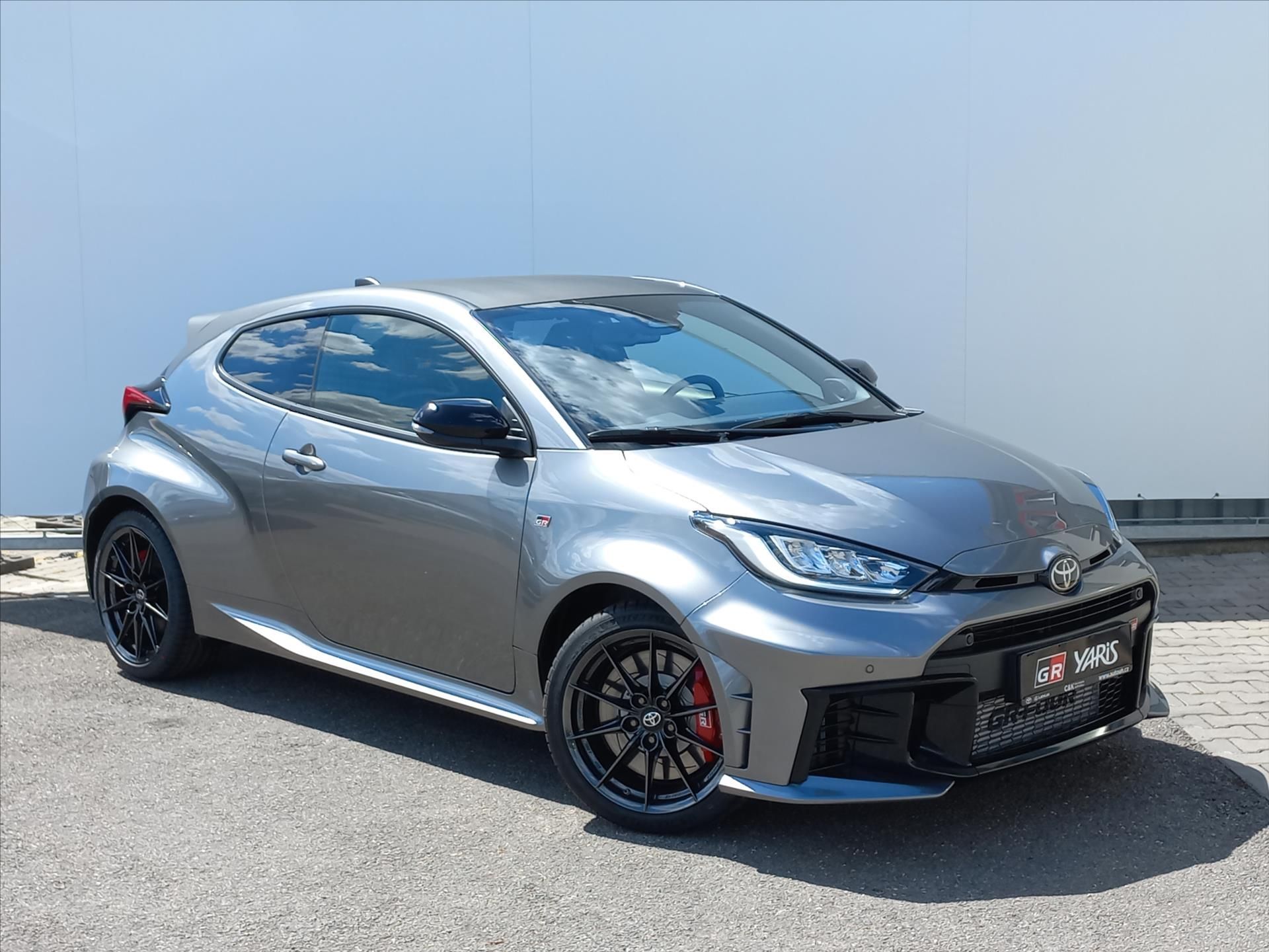 Toyota GR Yaris, 1,6 Turbo A/T 280k  Dynamic + - fotka 4