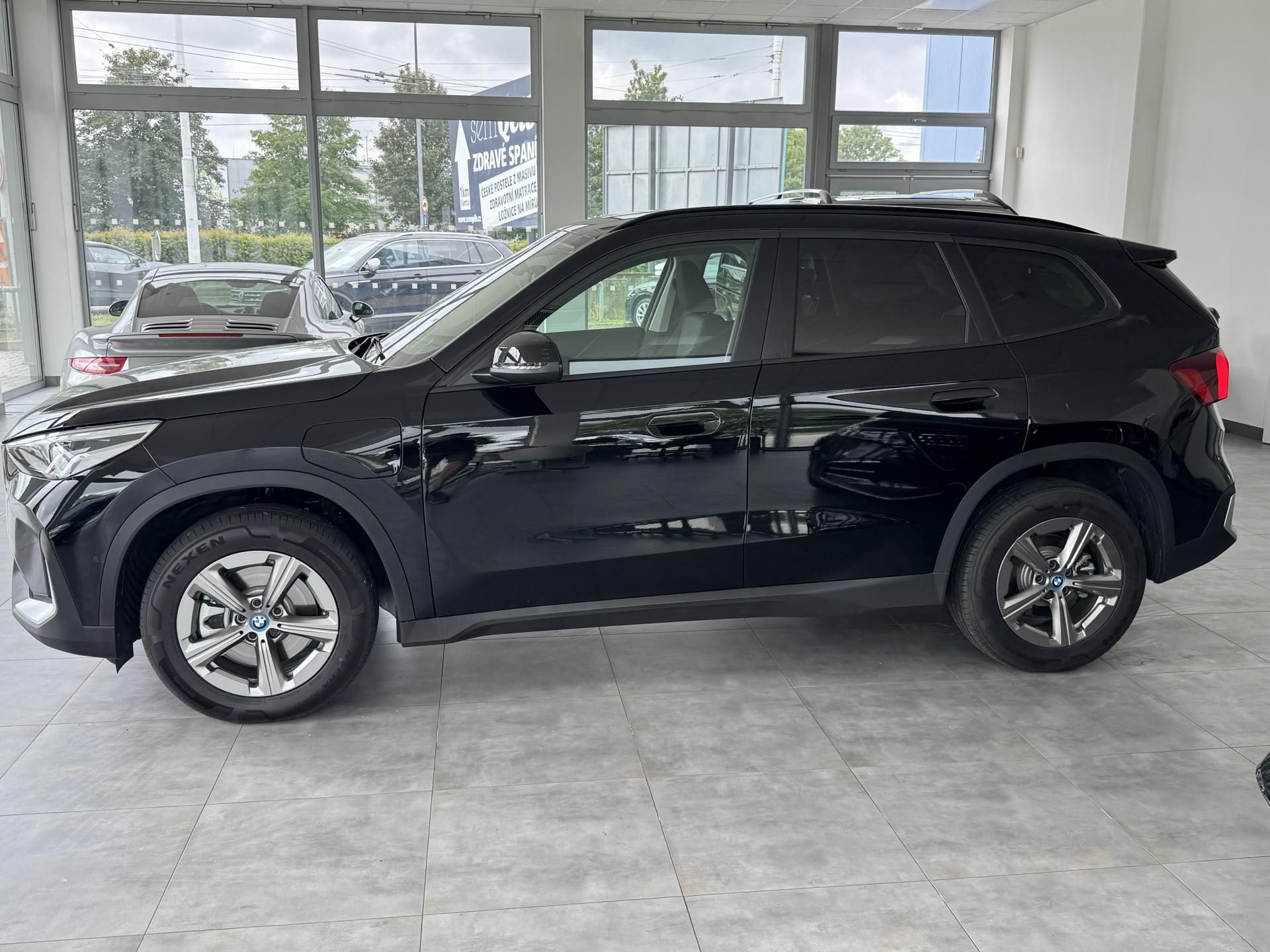 BMW X1, x1 xDrive 25e NAVI LED KAMERA - fotka 4