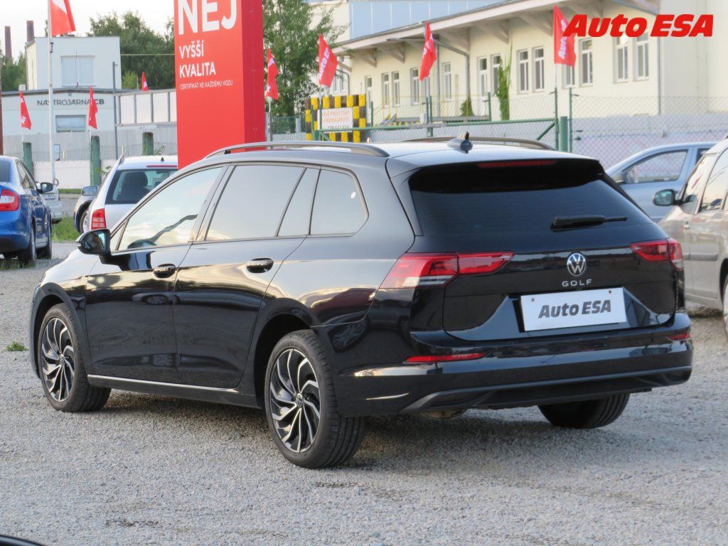 Volkswagen Golf, 2.0 TDi,ČR,Life - fotka 6