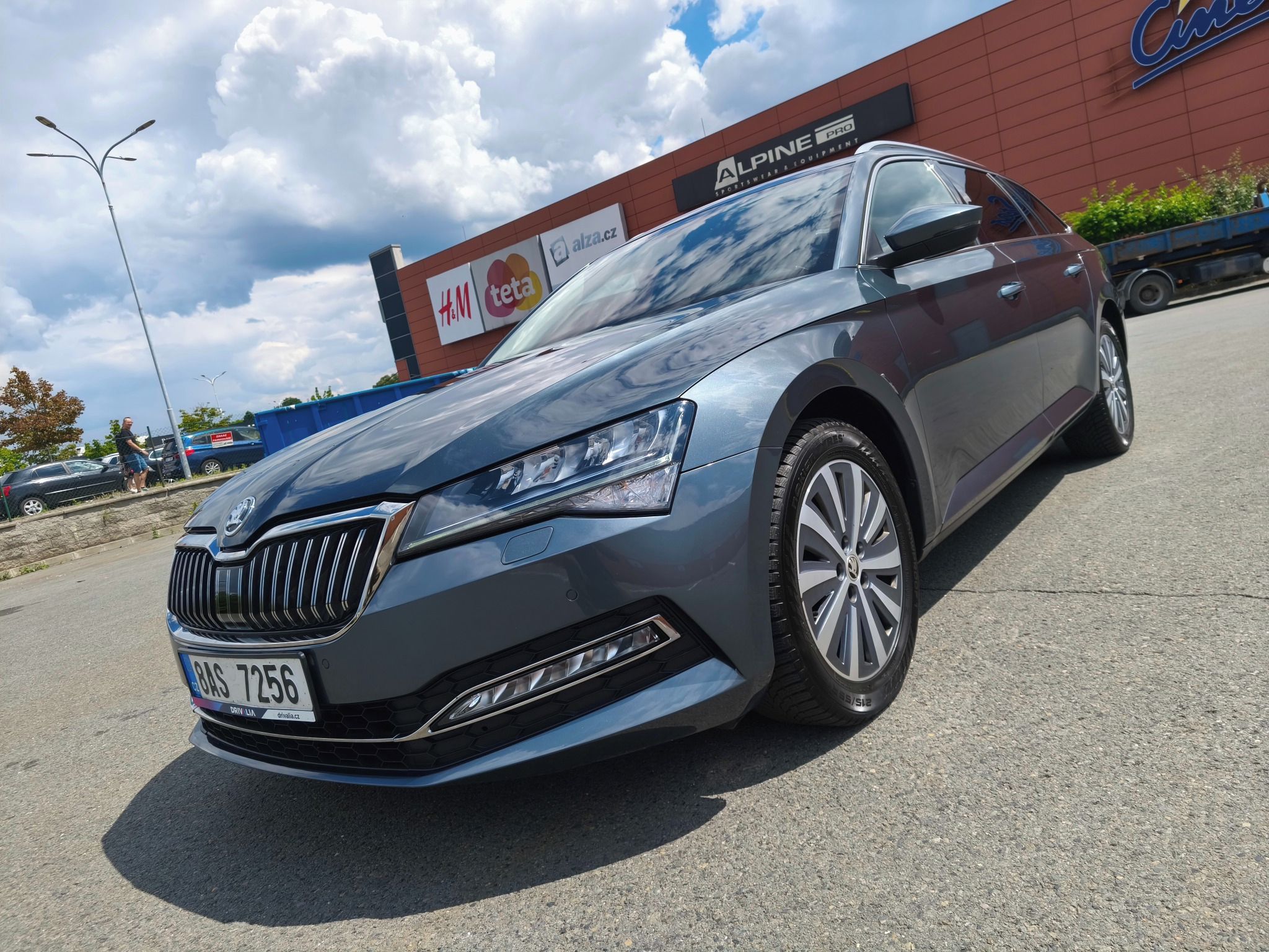 Škoda Superb, combi 2.0 TDi,110kW,Style,Man - fotka 6