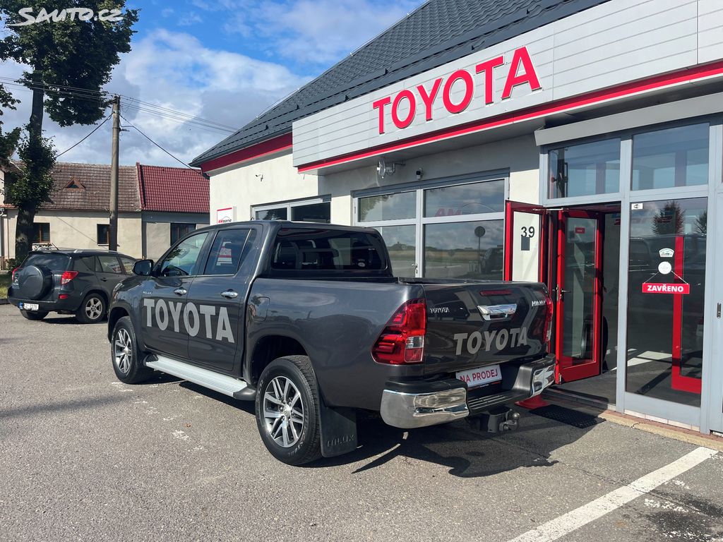 Toyota Hilux, fotka 3
