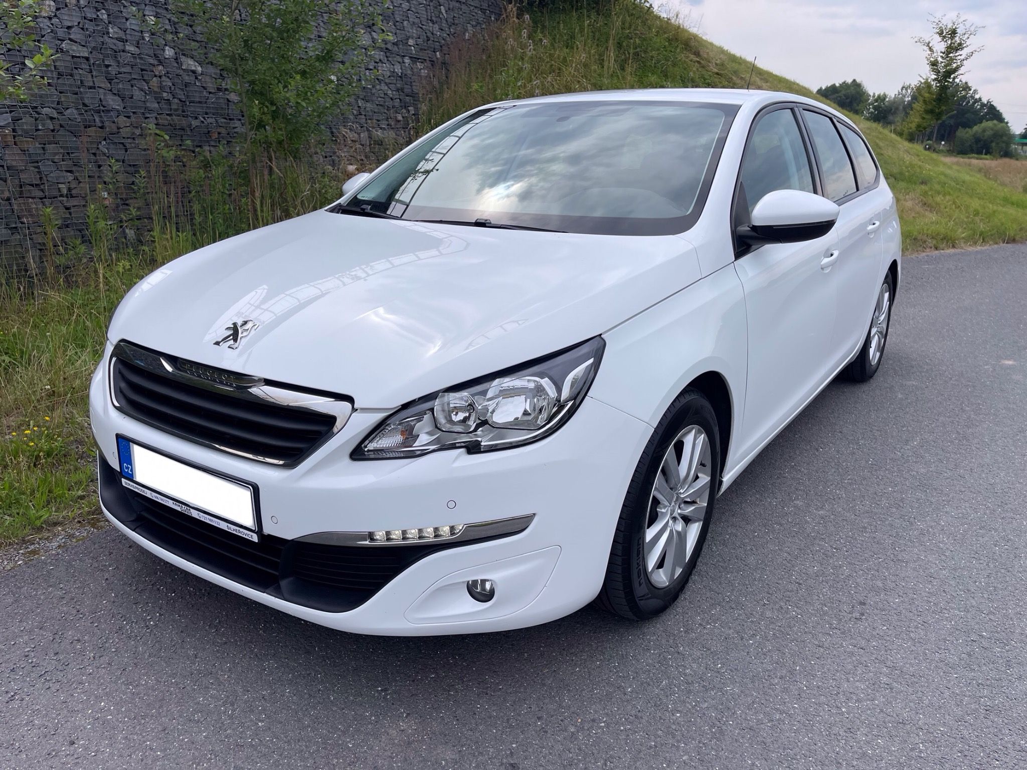 Peugeot 308, 1,6 HDi automat navi s.kniha