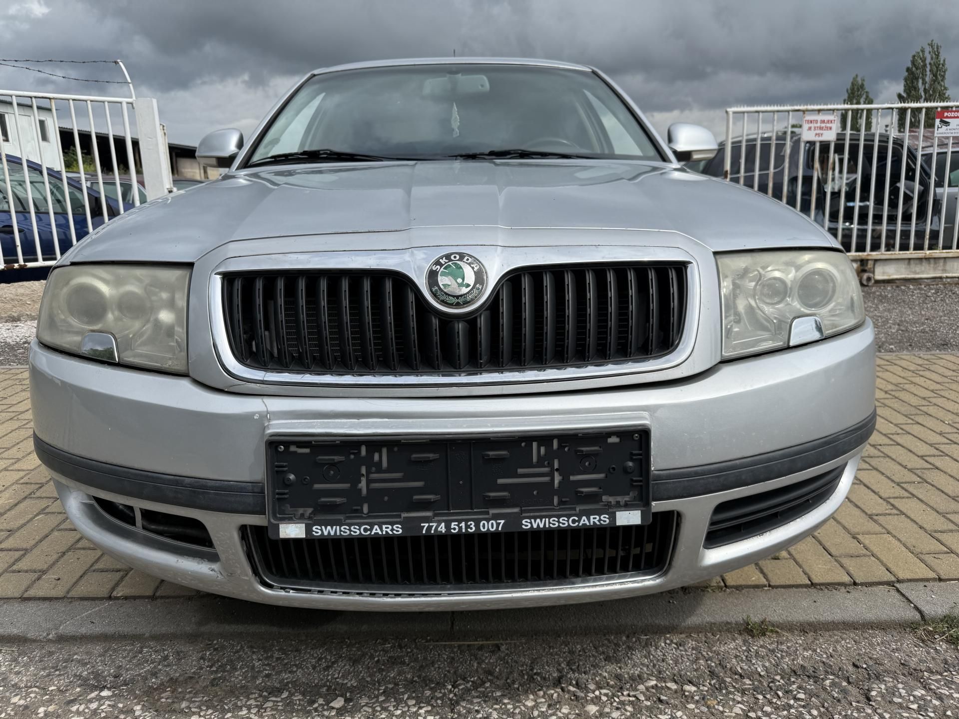 Škoda Superb, 2,0 TDI 103 KW - fotka 2