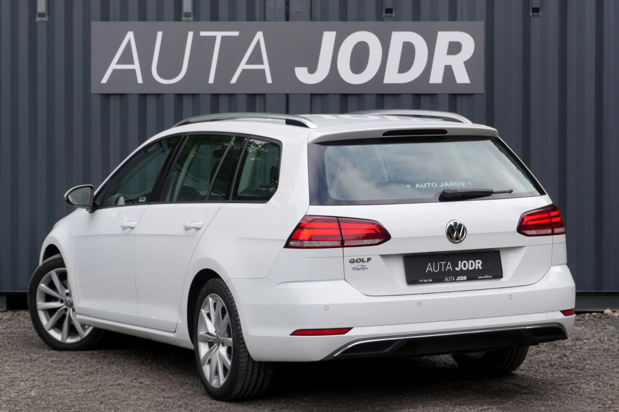 Volkswagen Golf, Variant 1.6 TDI 85 kW, ČR, ACC - fotka 5