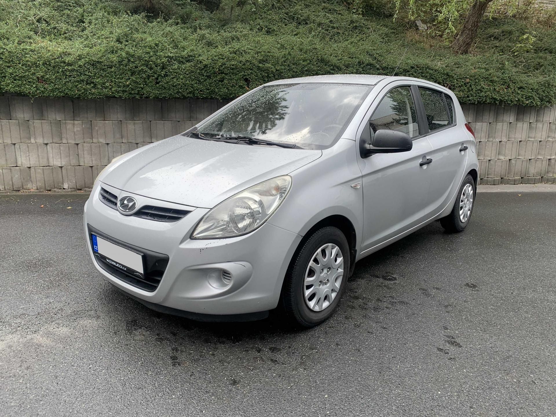 Hyundai i20, 1.25 57 kW NOVÁ STK - fotka 2