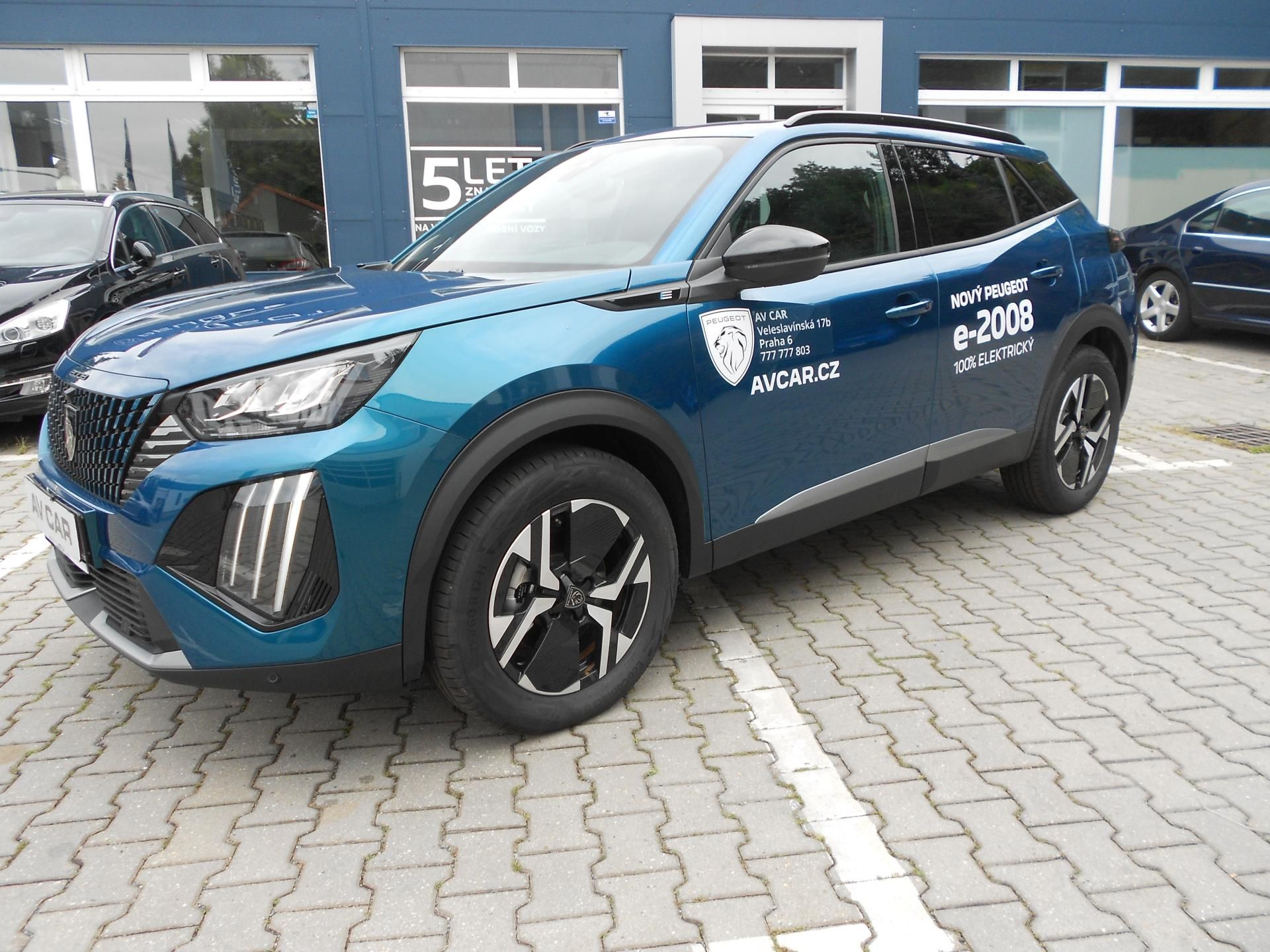 Peugeot 2008, ALLURE Elektromotor 115 kW / 1 - fotka 2