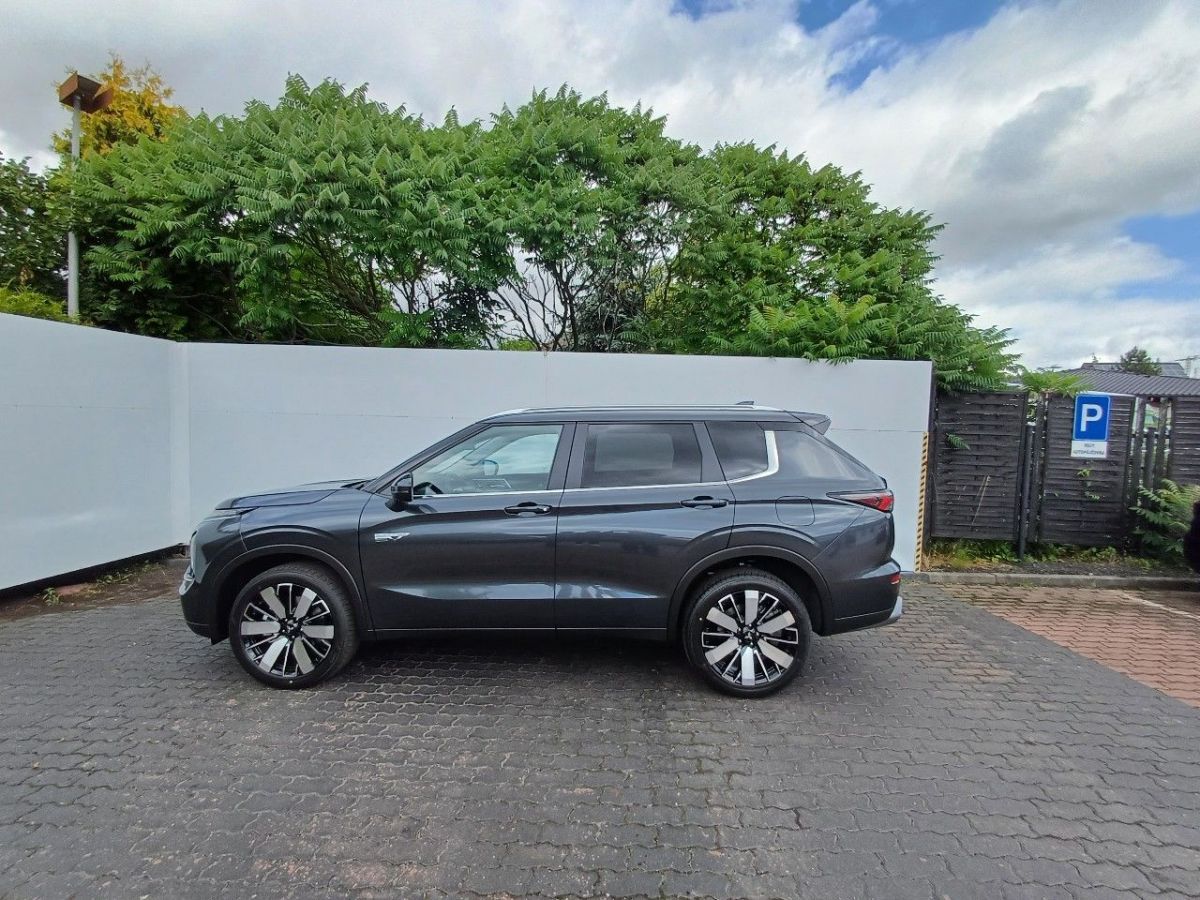 Mitsubishi Outlander, Intense 2,4 MIVEC 2xelektromot - fotka 6