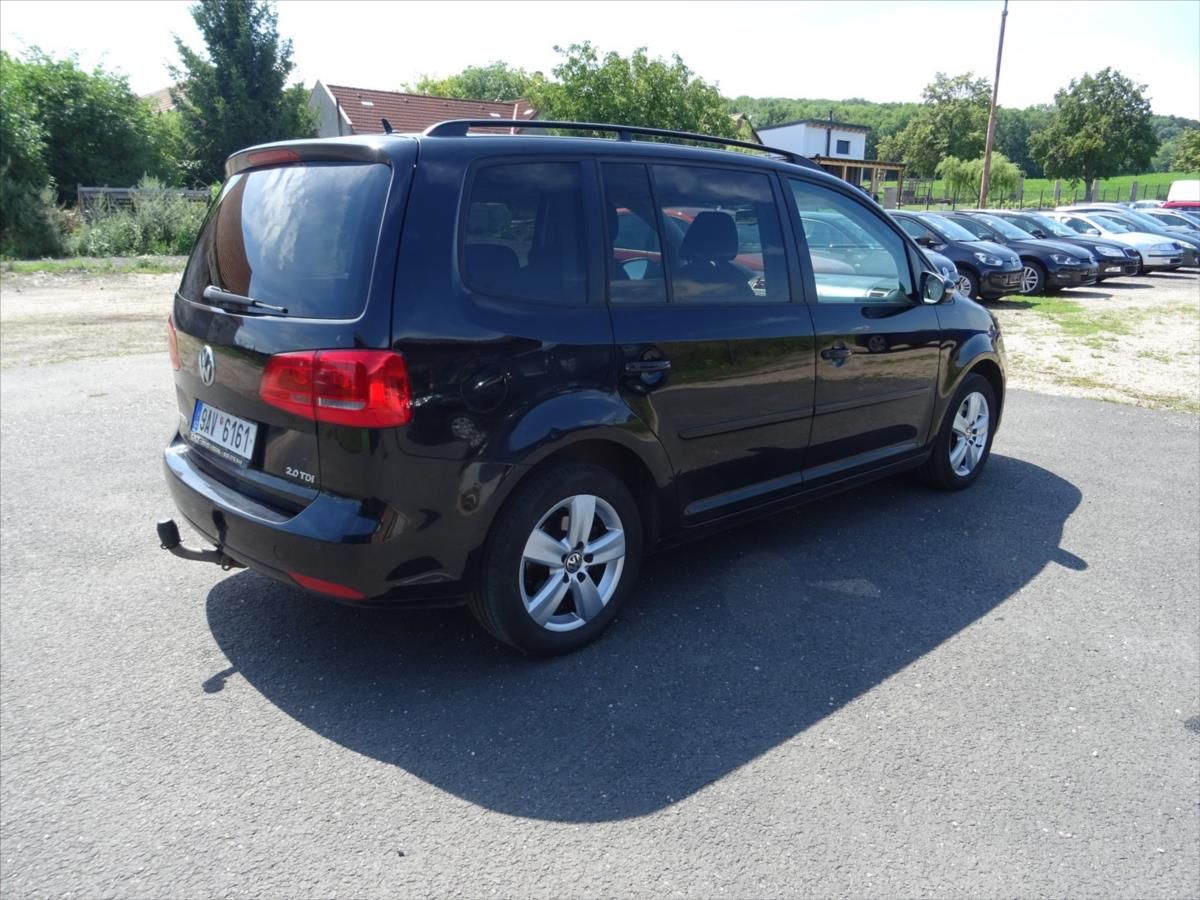 Volkswagen Touran, 2,0 TDi 103 kW - fotka 4