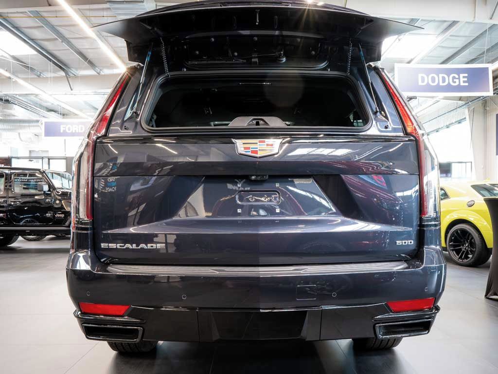 Cadillac Escalade, 6.2 ESV Sport Platinum NVision - fotka 5