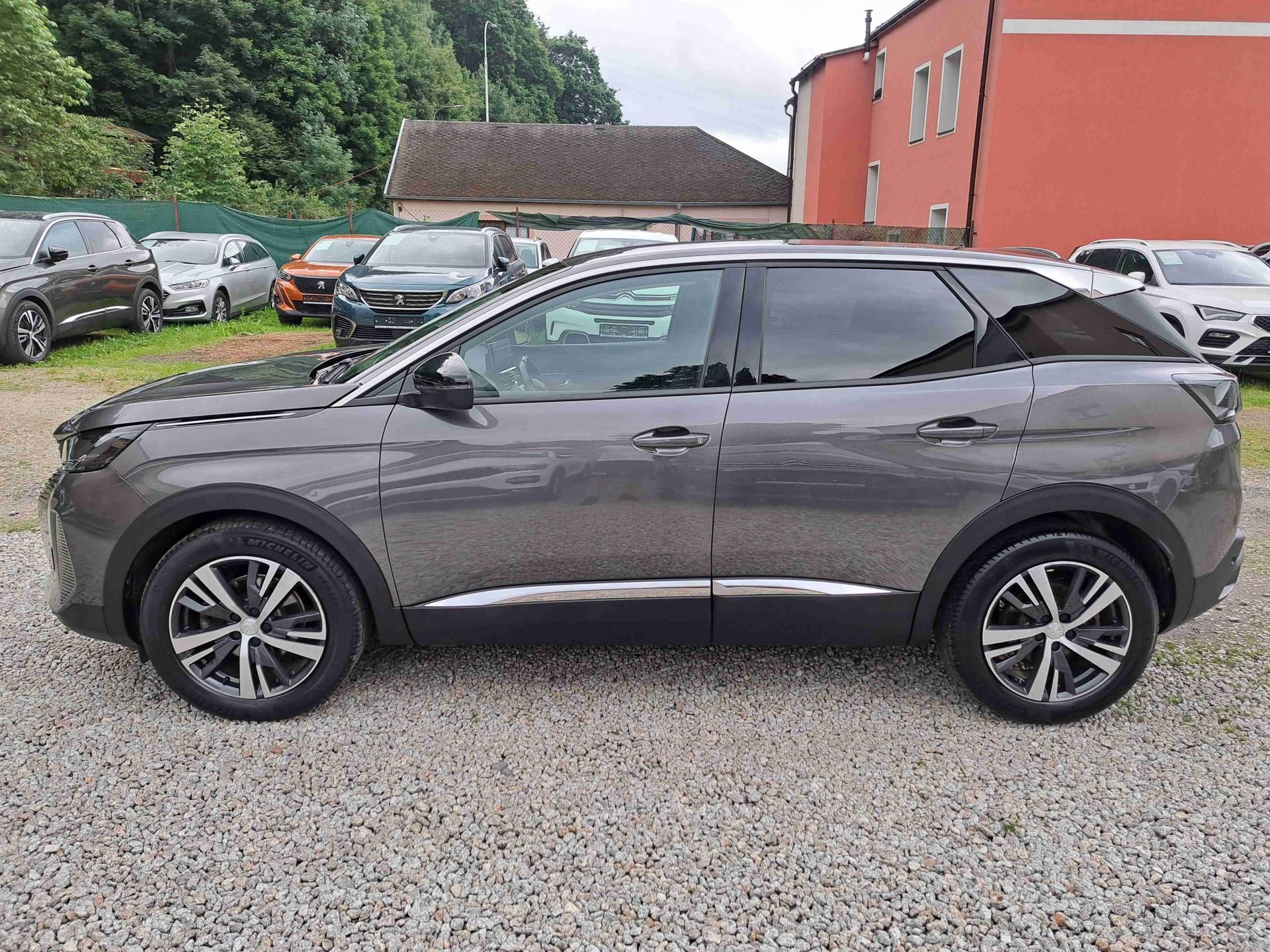 Peugeot 3008, 1,2 PT  ALLURE  LED 18ALU NAVI - fotka 6