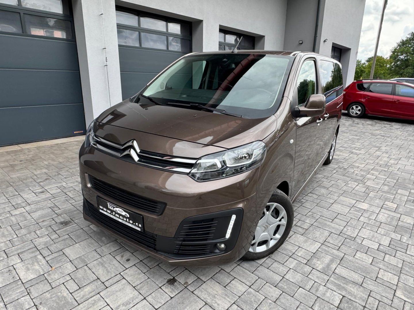 Citroën SpaceTourer, 2.0 HDi, nájezd 39tisíc km!!! - fotka 2