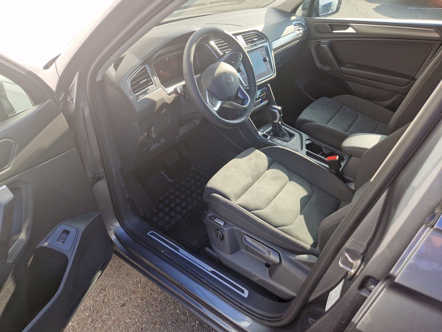 Volkswagen Tiguan Allspace, Life 1,5 TSI 110 kW 7DSG - fotka 5