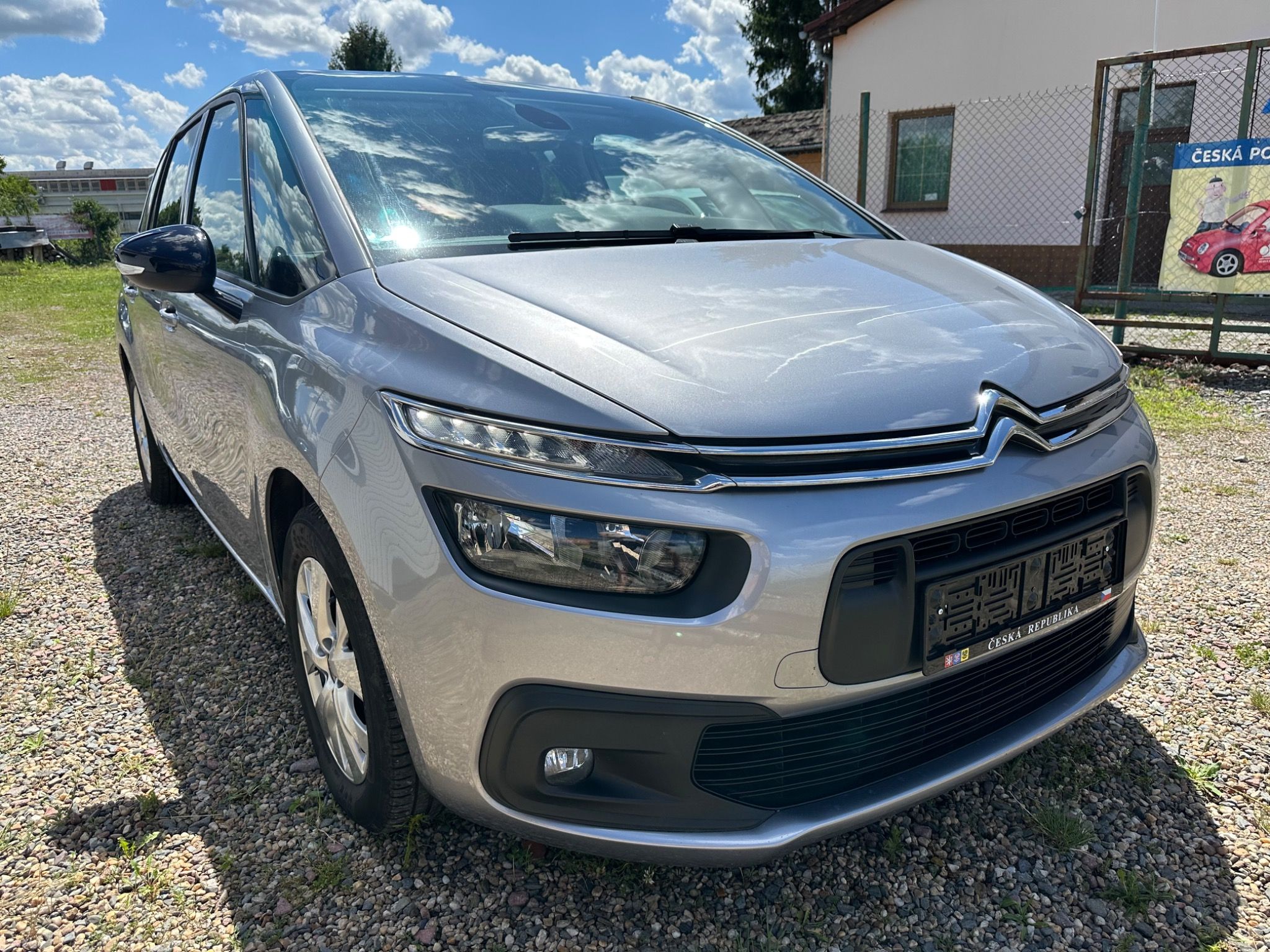 Citroën Grand C4 SpaceTourer, 1,2 PureTech 96 kW 7-MÍST - fotka 2