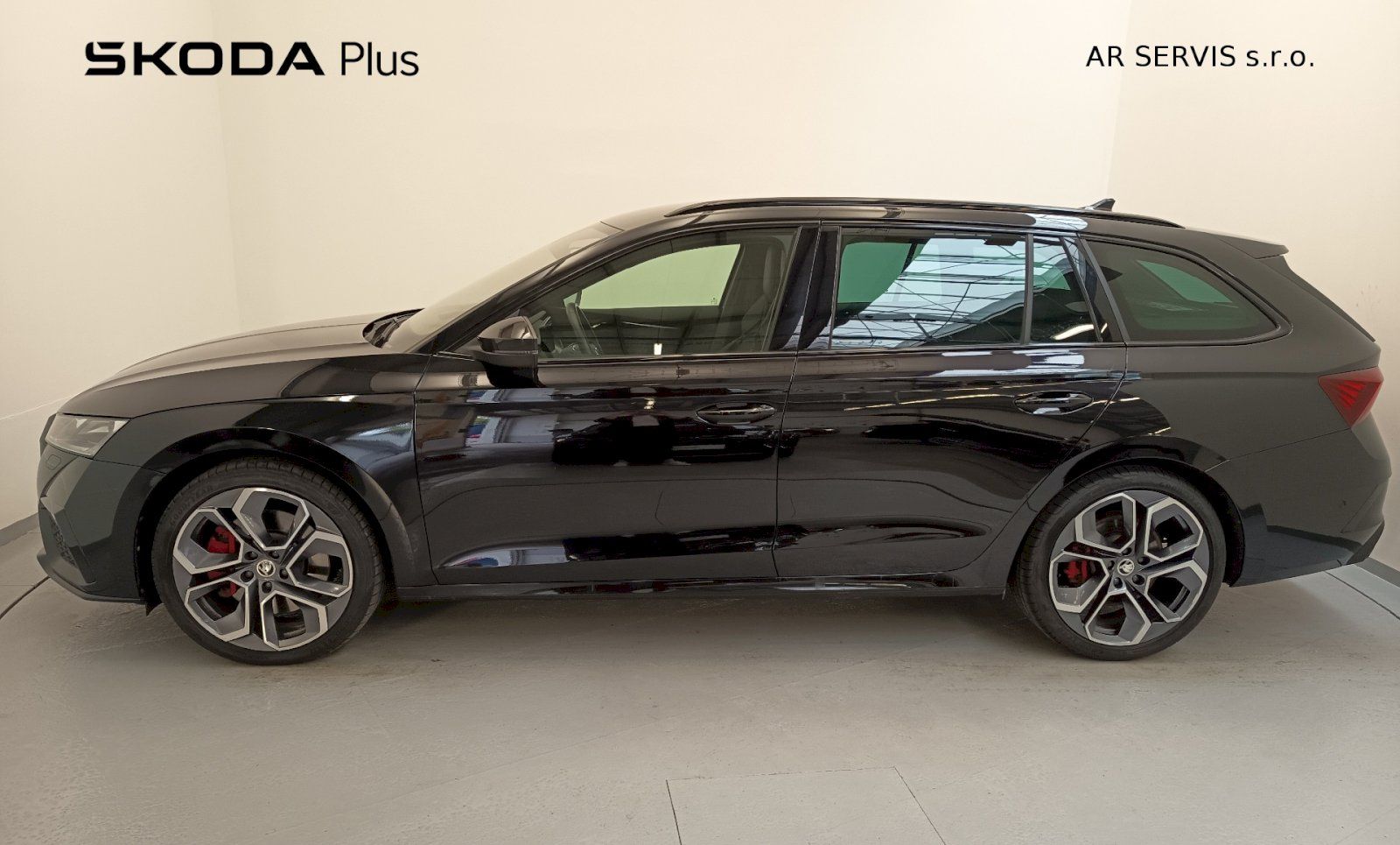 Škoda Octavia, Combi RS Challenge Plus 2.0TSI - fotka 3