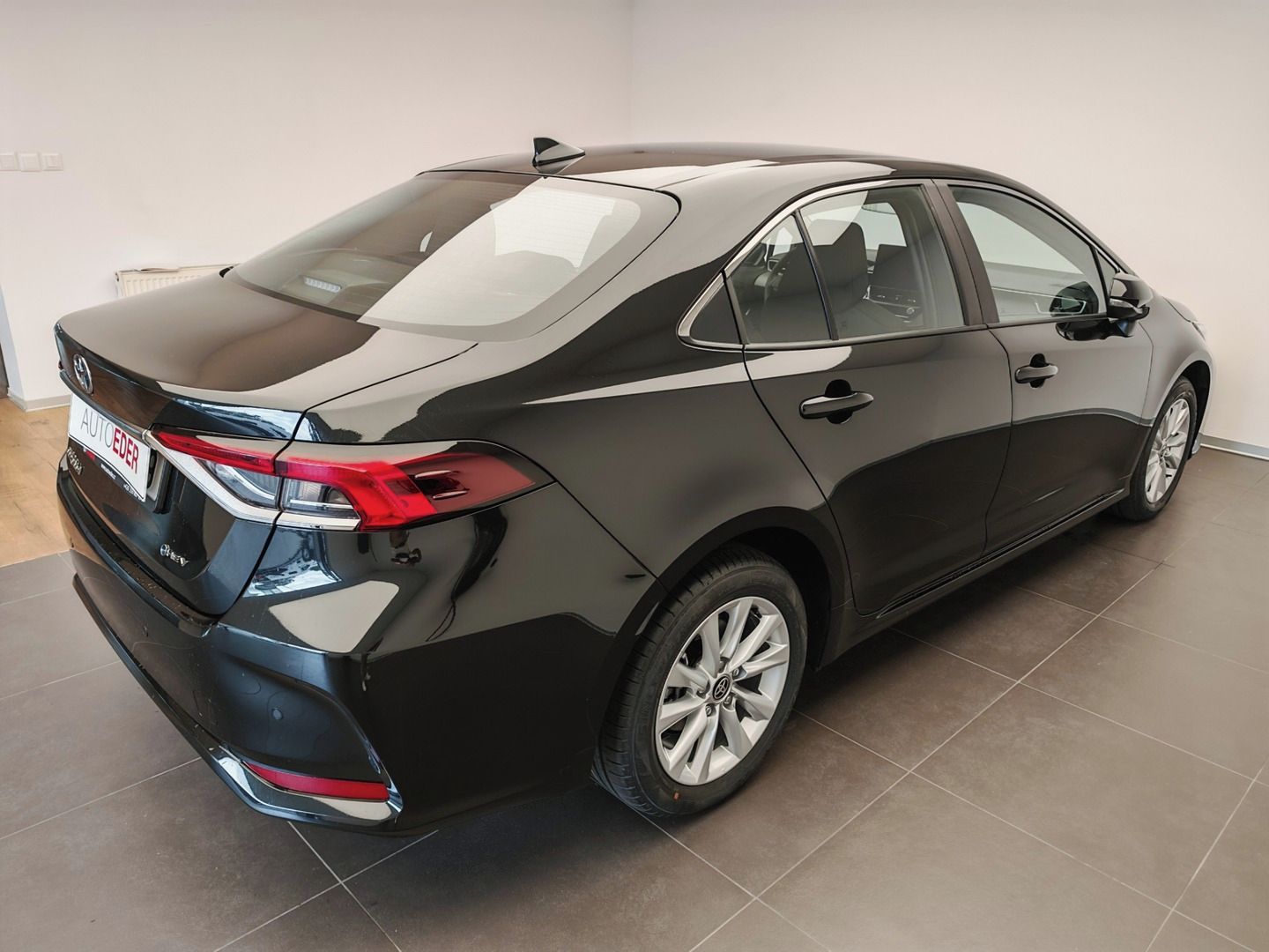 Toyota Corolla, 1.8L (HEV speciální) 140 - 4x2 - fotka 6