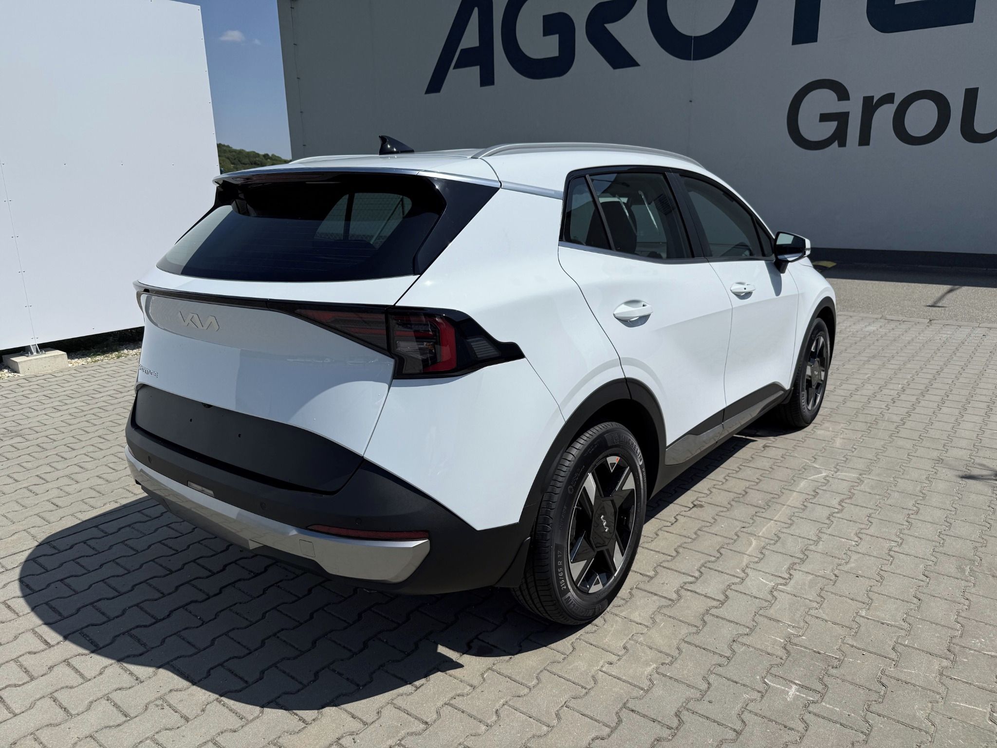 Kia Sportage, COMFORT 1,6 T-GDI MY26 4X2 - fotka 4
