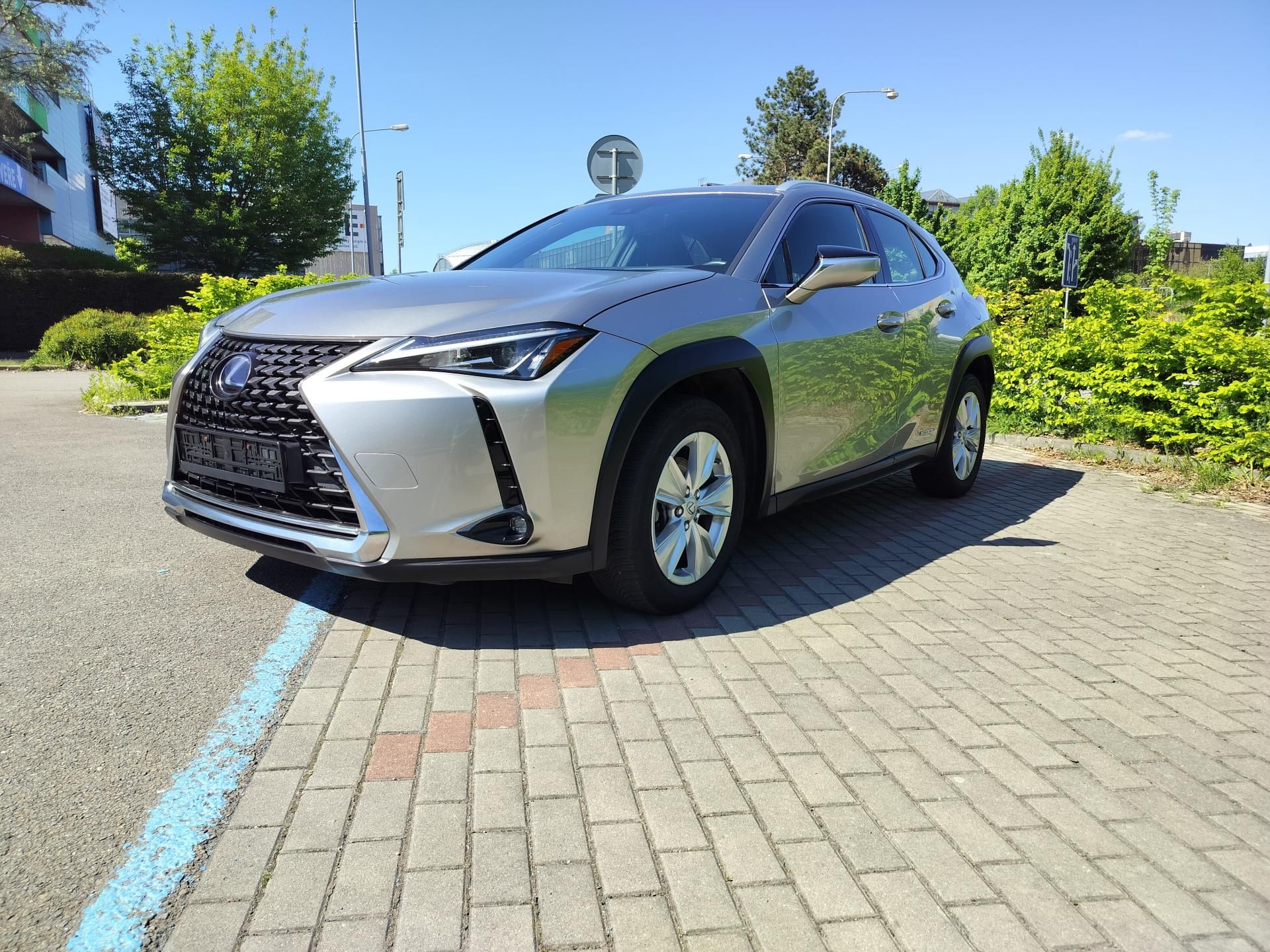 Lexus UX 250h, BUSINESS edition,alcantara - fotka 3