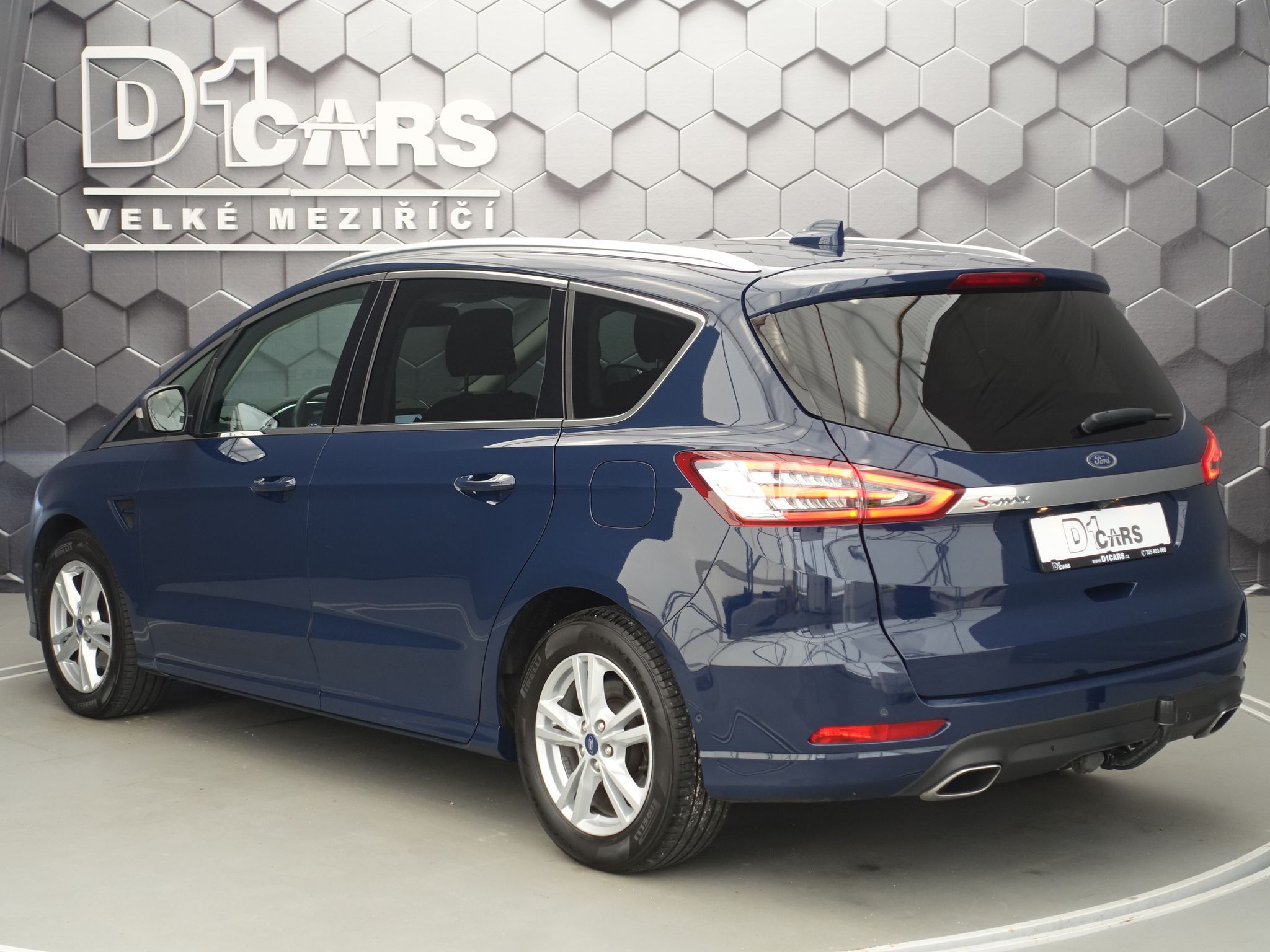 Ford S-MAX, 140 kW, Titanium, tažné, LED - fotka 2
