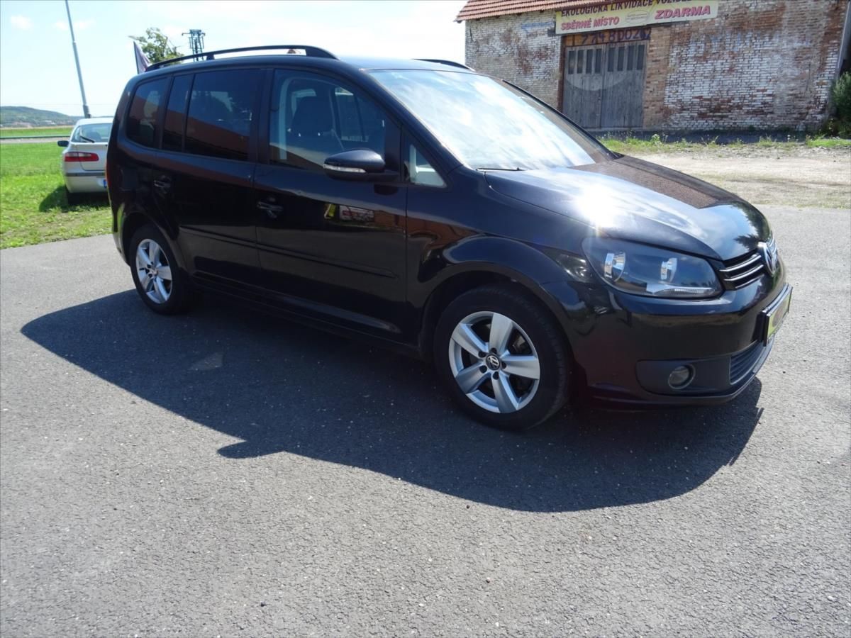 Volkswagen Touran, 2,0 TDi 103 kW - fotka 2