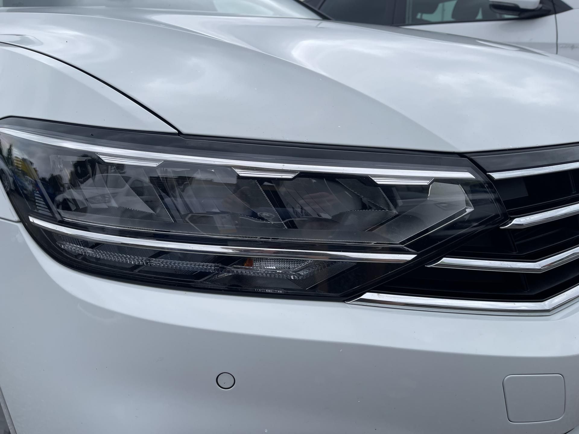 Volkswagen Passat, 2.0TDi DSG 4x4 ELEGANCE-DPH-ČR - fotka 6