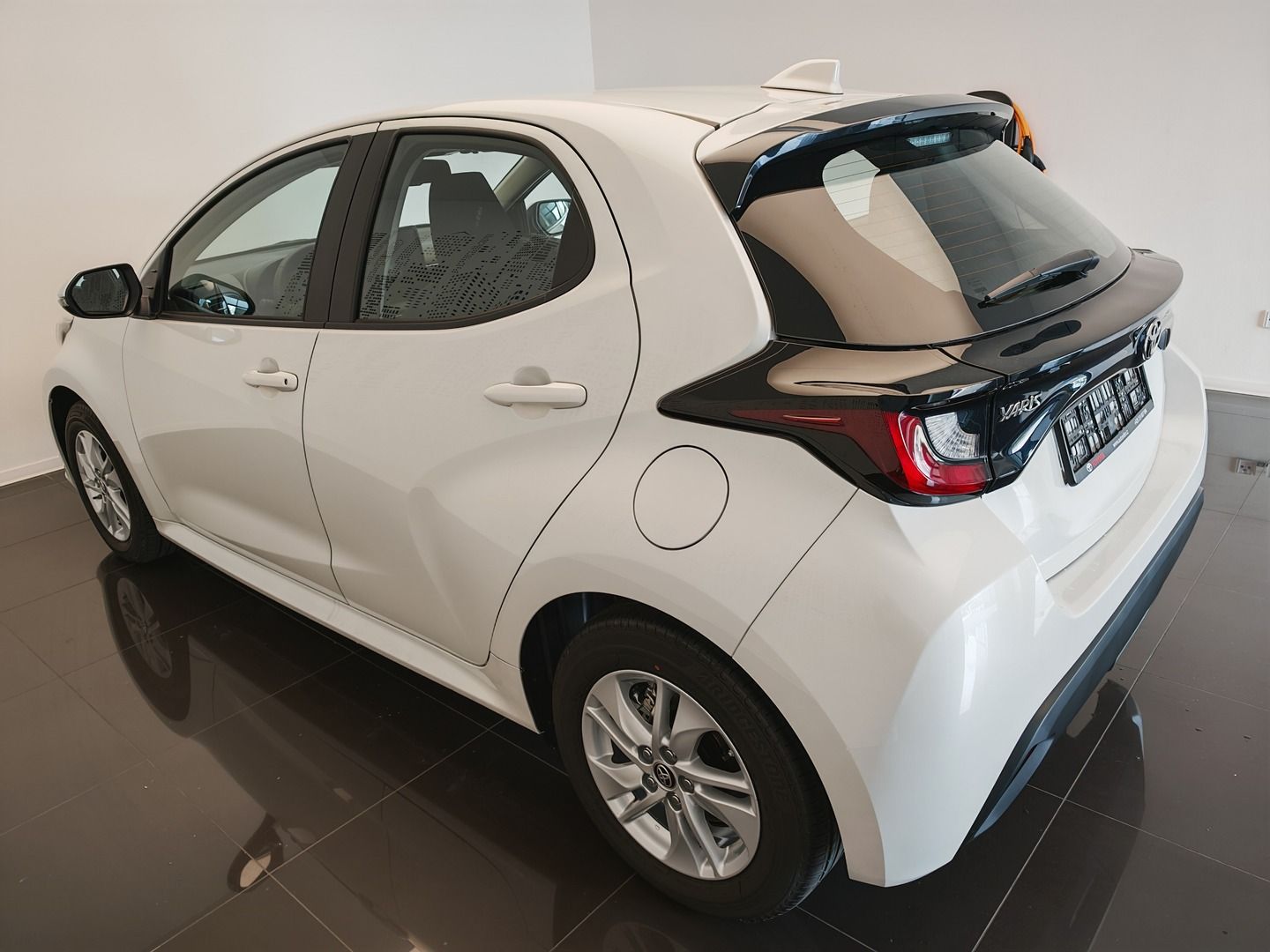 Toyota Yaris, 1.5 Hybrid Comfort - fotka 6