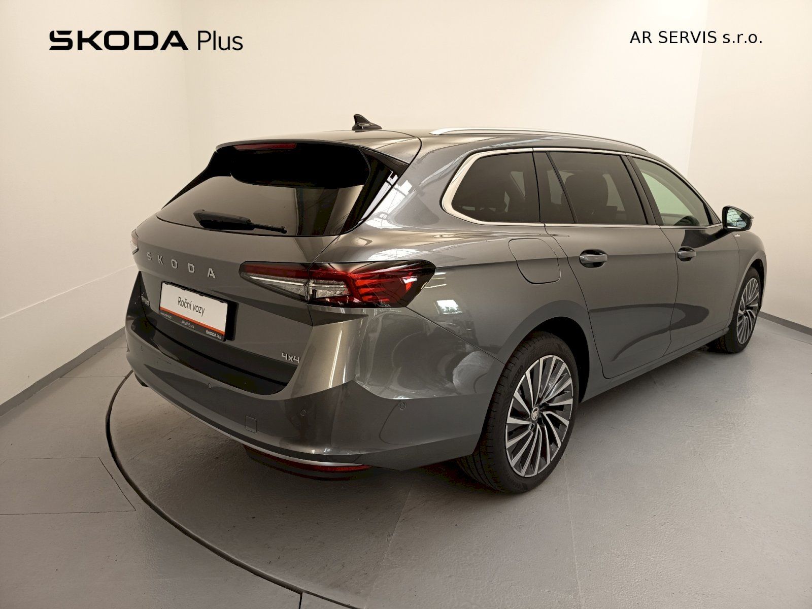 Škoda Superb, L&K Combi, 2.0TDI/ 142kW, 7DSG - fotka 2
