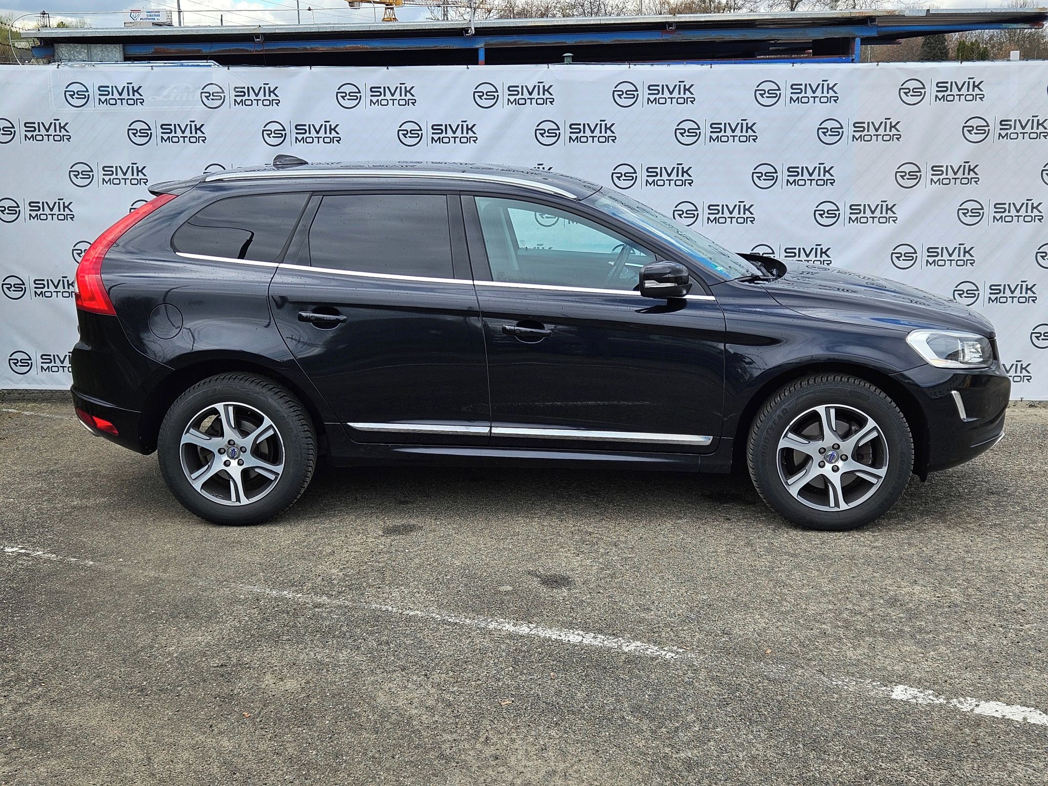 Volvo XC60, D5 158 kW AWD Summum XENON - fotka 5