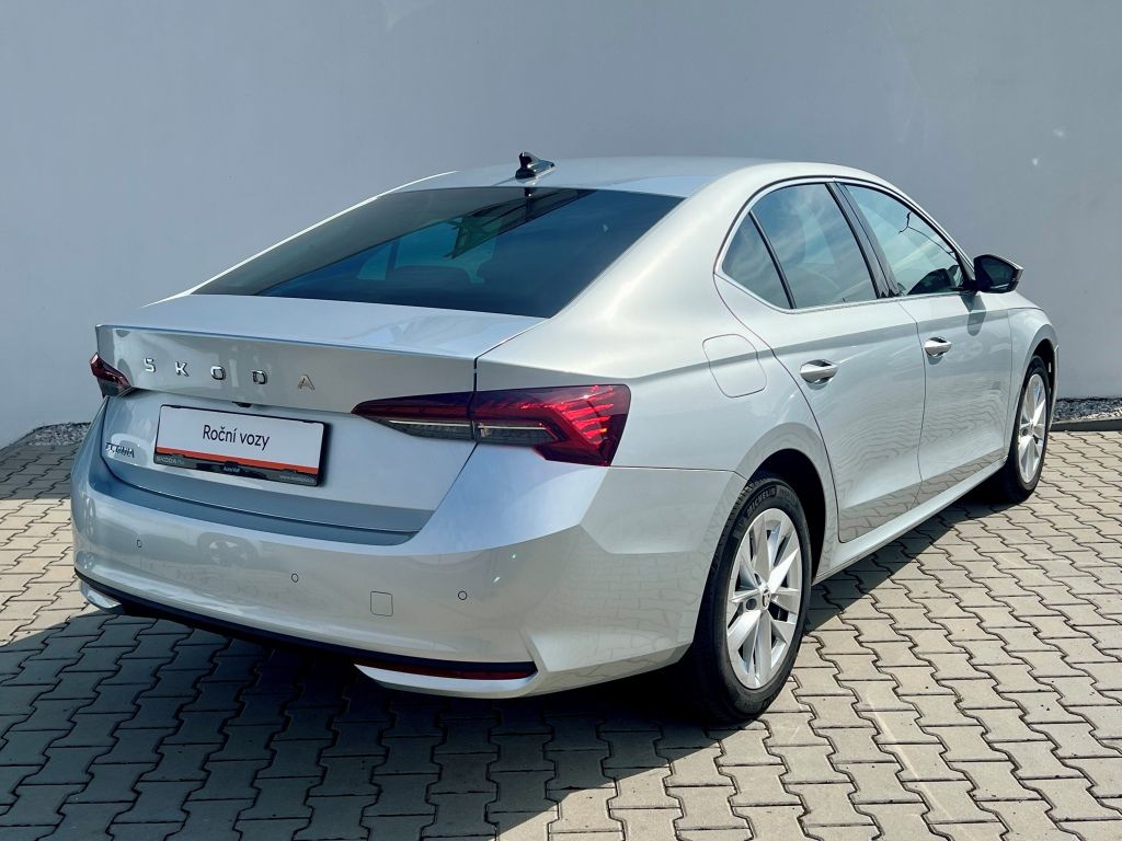 Škoda Octavia, Top Selection 2,0 TDI 85 kW - fotka 6