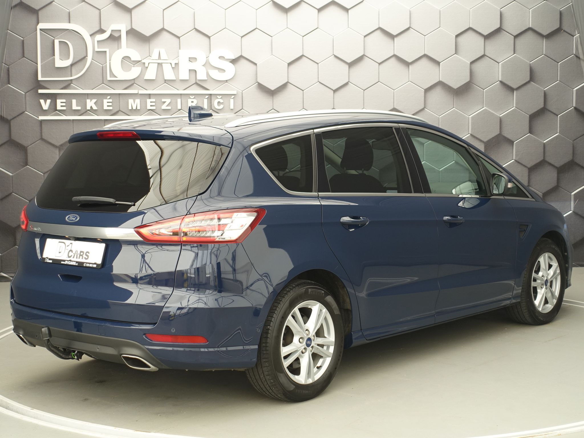 Ford S-MAX, 140 kW, Titanium, tažné, LED - fotka 5