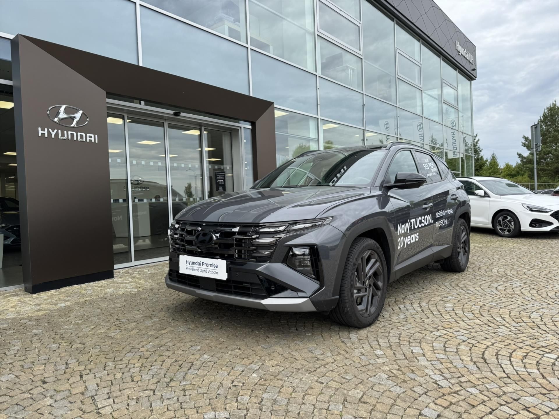Hyundai Tucson, 1,6 1,6 TGDI 4WD DCT 20 LUXURY - fotka 2