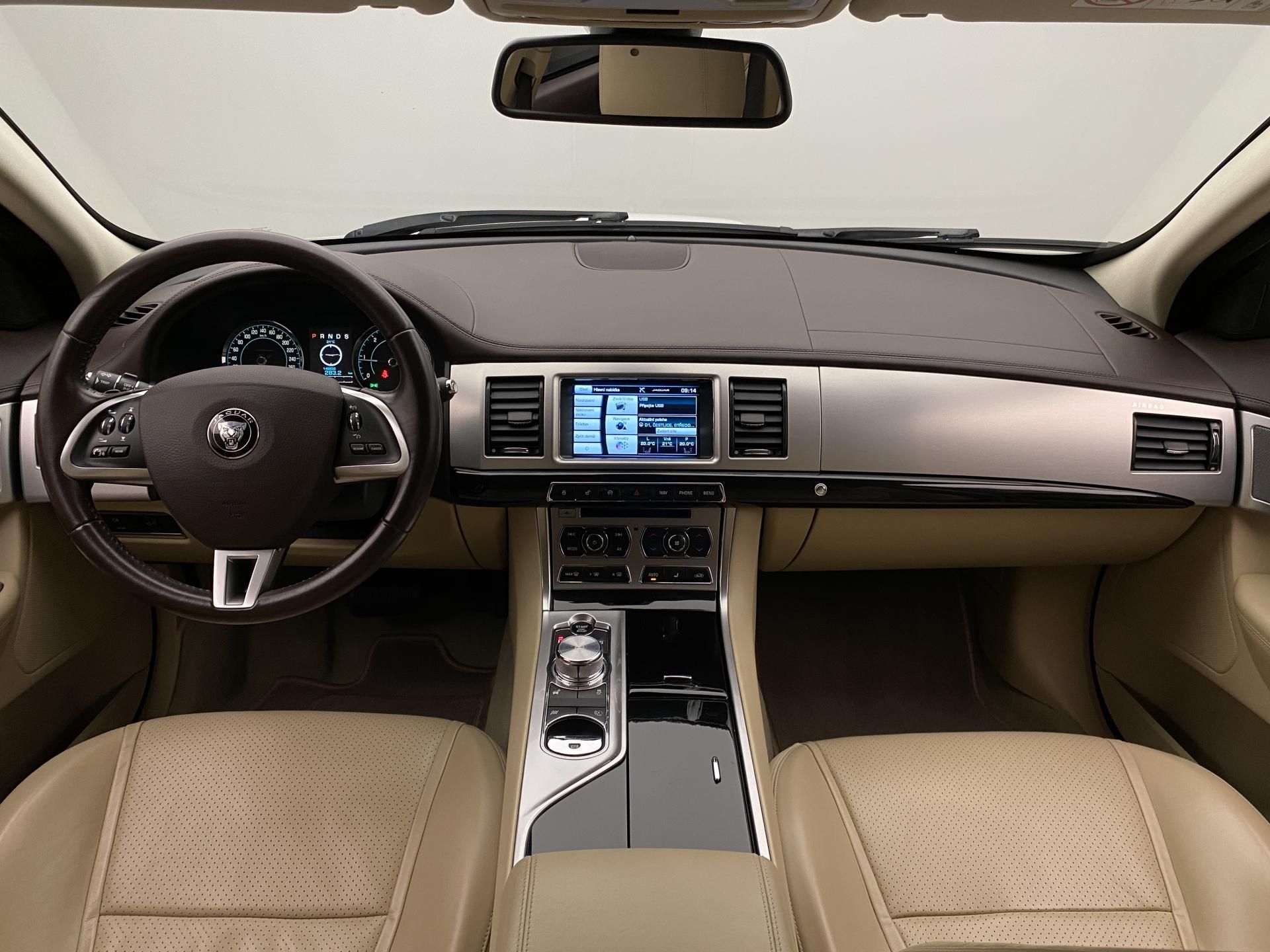 Jaguar XF, 3.0 V6D AUT CZ - fotka 2