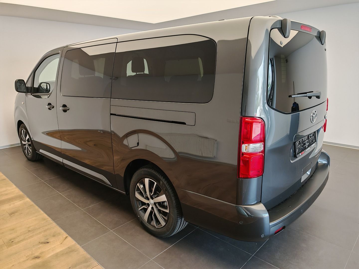 Toyota Proace, 5D - L2 - 2.0L Diesel 177 - 8 - fotka 6