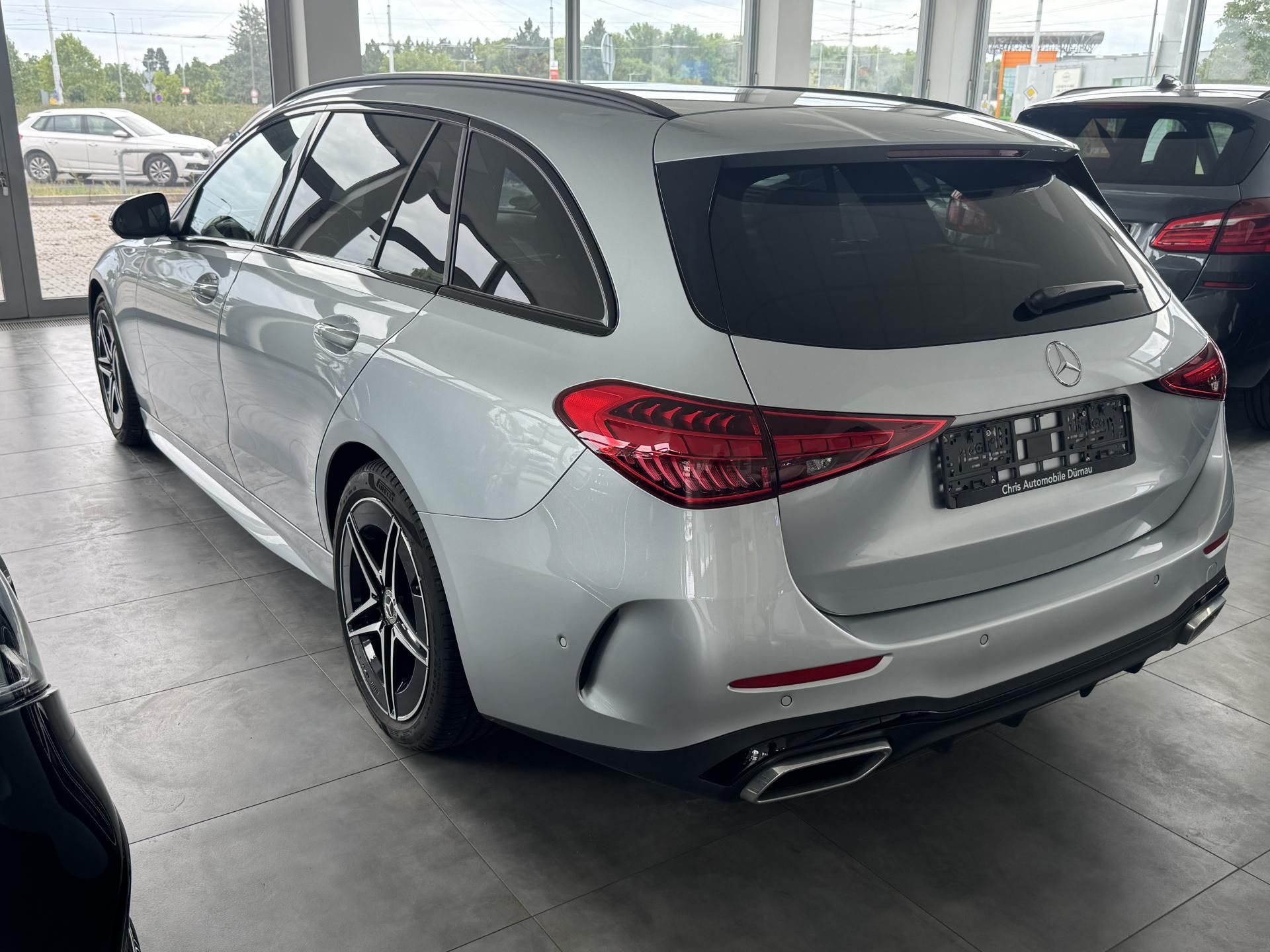 Mercedes-Benz Třídy C, C220d 4 Matic AMG PANORAMA LED - fotka 5