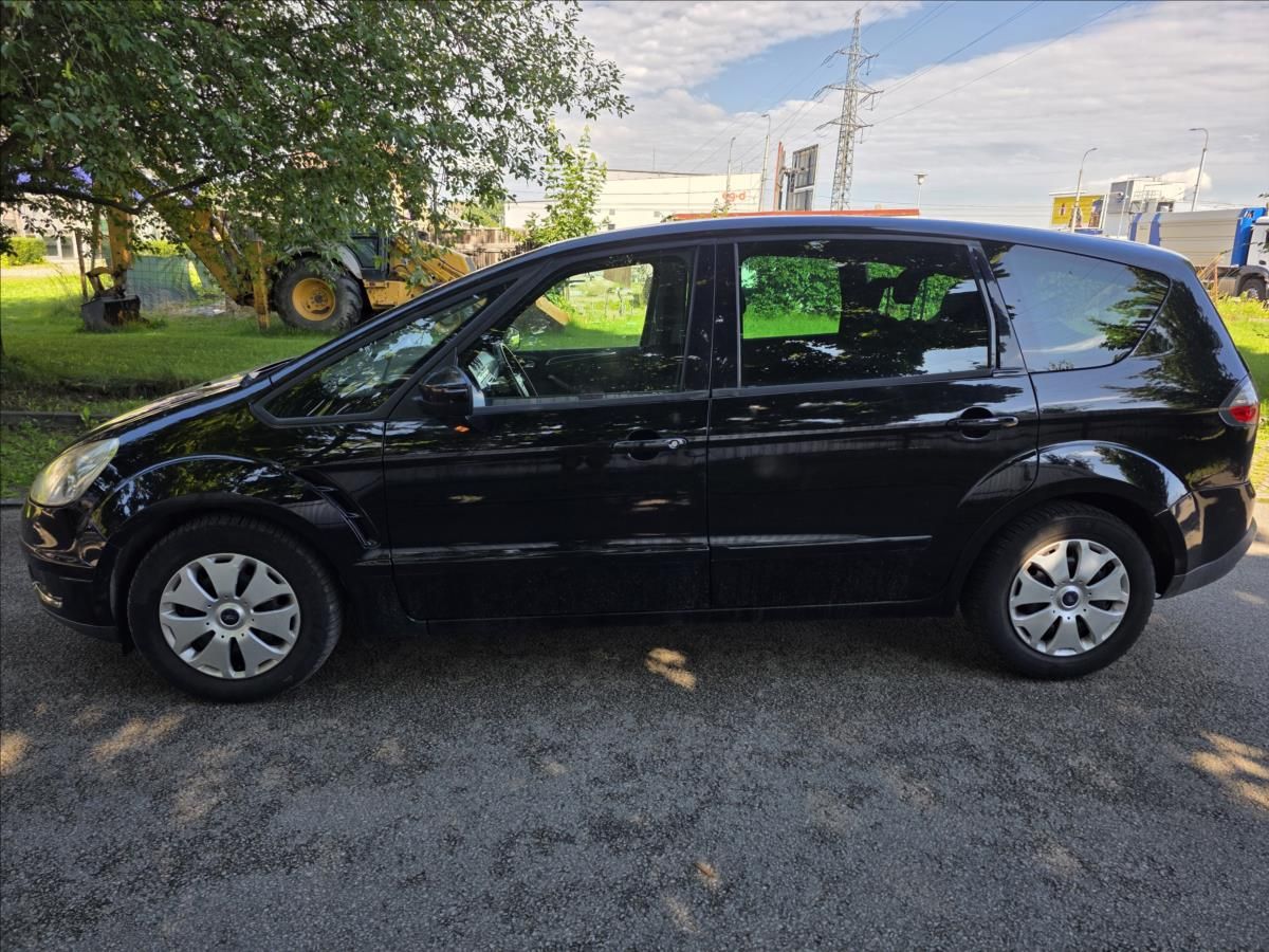 Ford S-MAX, 2,0 2.0TDCI 96KW TITANIUM  2.0 - fotka 3