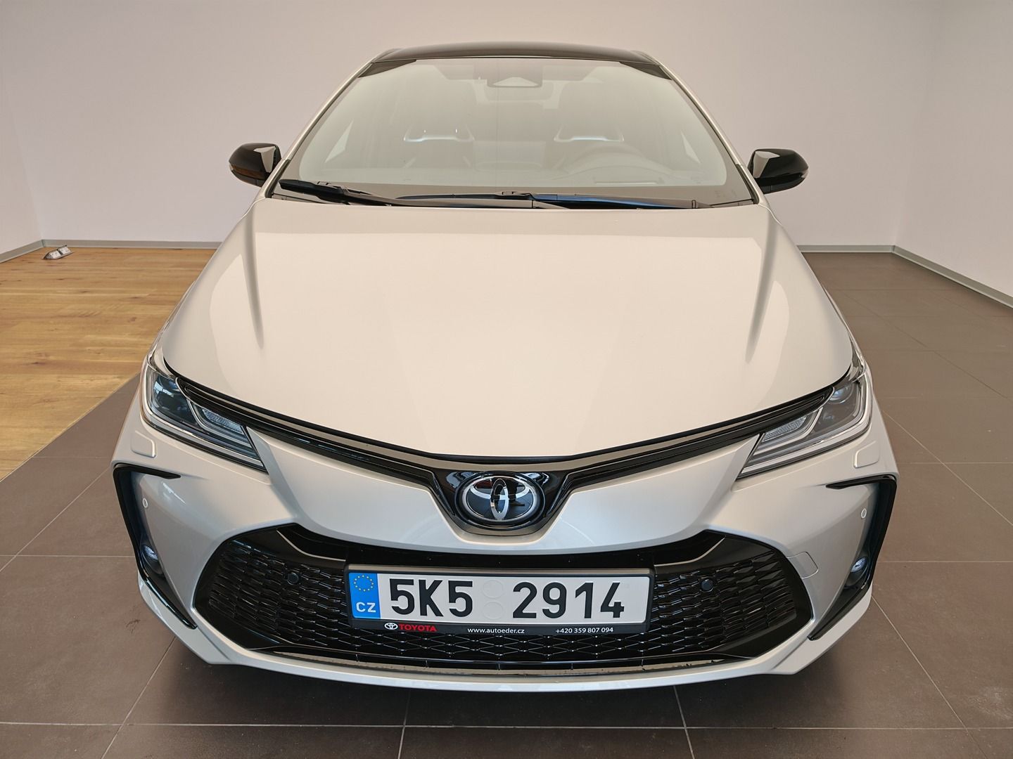 Toyota Corolla, 1.8 GR SPORT - fotka 2
