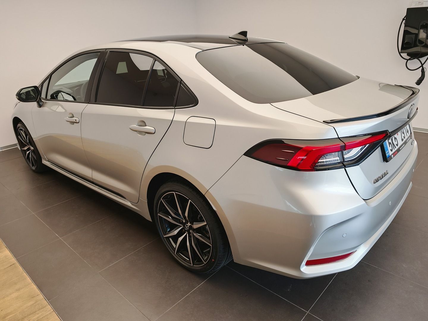 Toyota Corolla, 1.8 GR SPORT - fotka 5