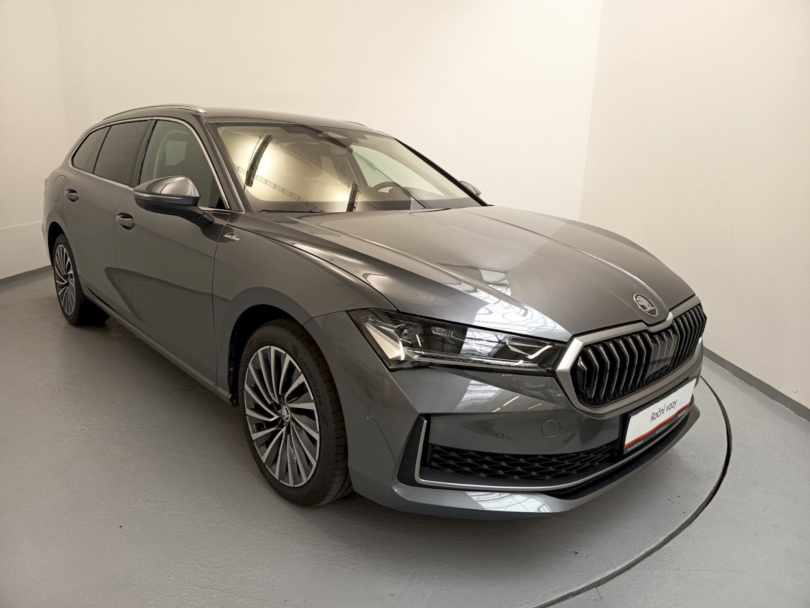 Škoda Superb, L&K Combi, 2.0TDI/ 142kW, 7DSG - fotka 6