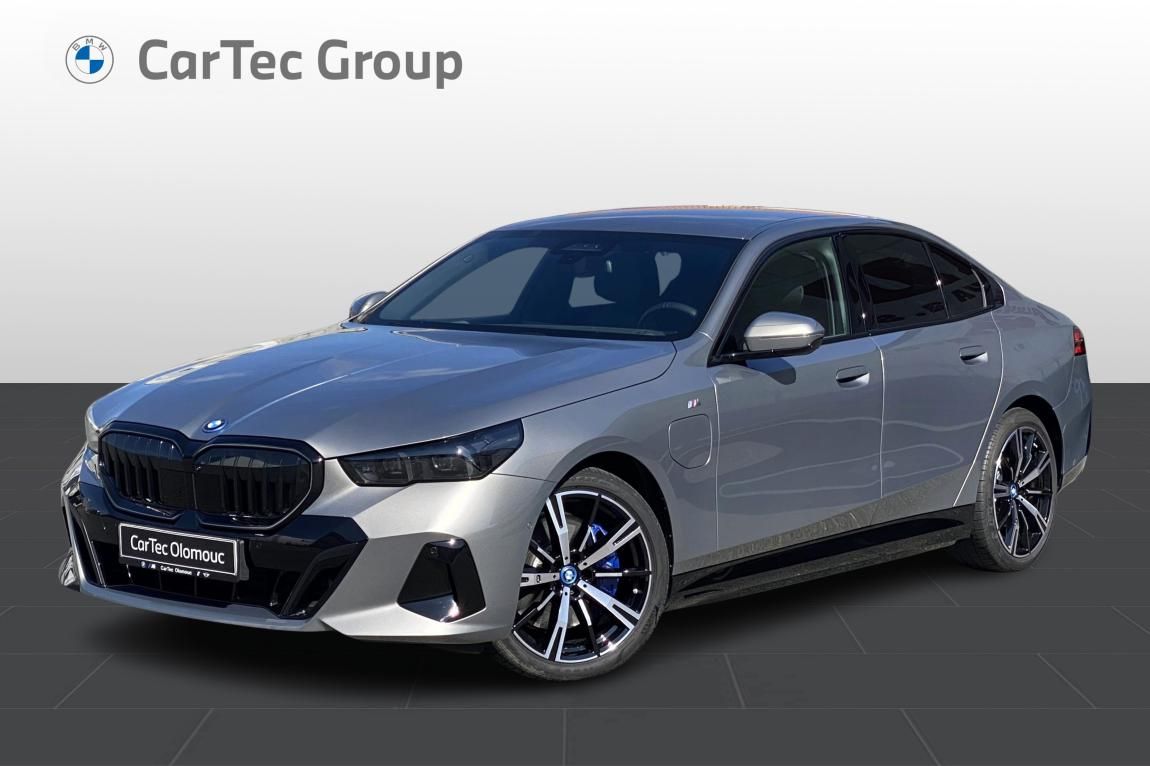 BMW Řada 5, 550e xDrive