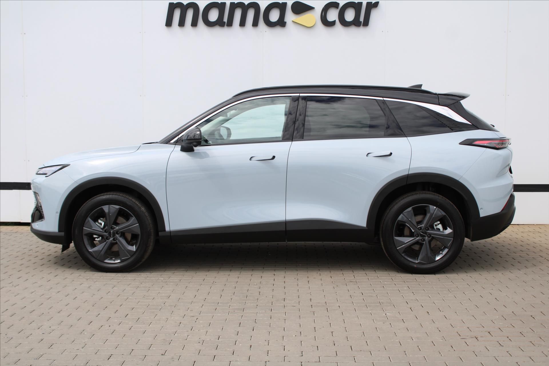 BAIC X5, 1.5T 130kW A/T LED PANORAMA - fotka 4