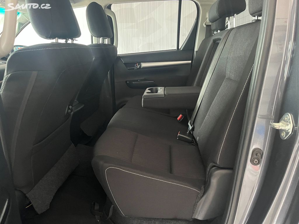 Toyota Hilux, fotka 15