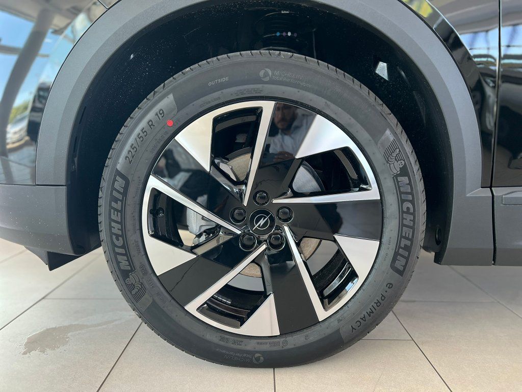 Opel Grandland, GS Hybrid 1,2T 145k Automat+ZP - fotka 5