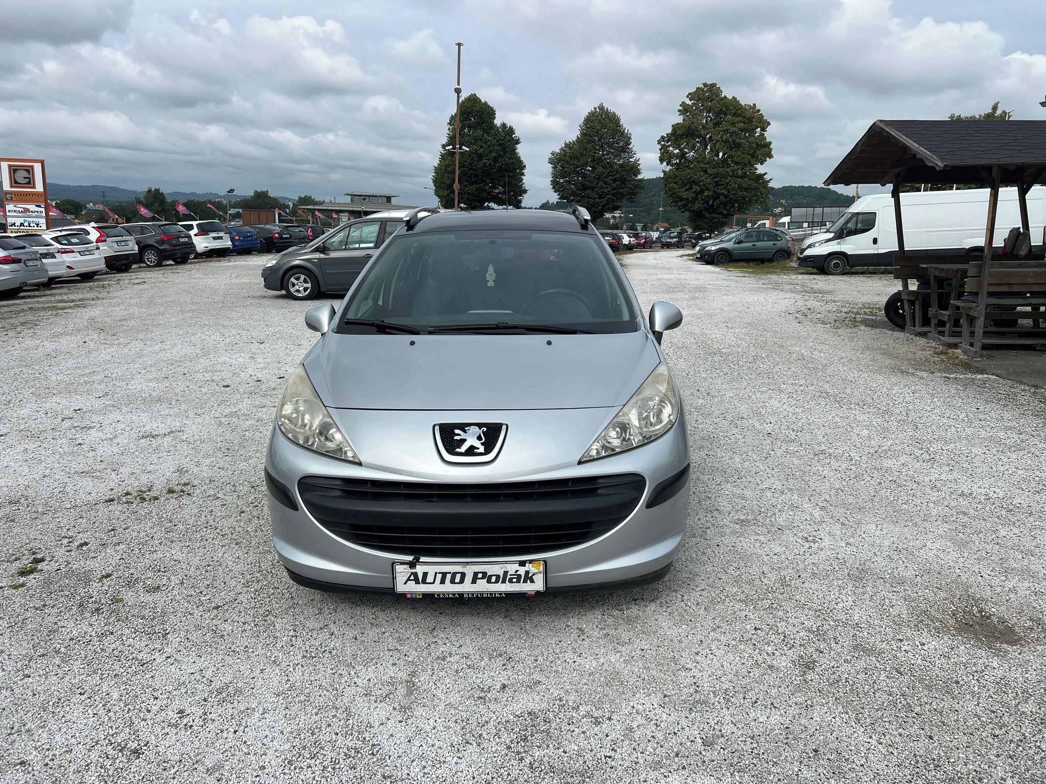 Peugeot 207, 1.4i