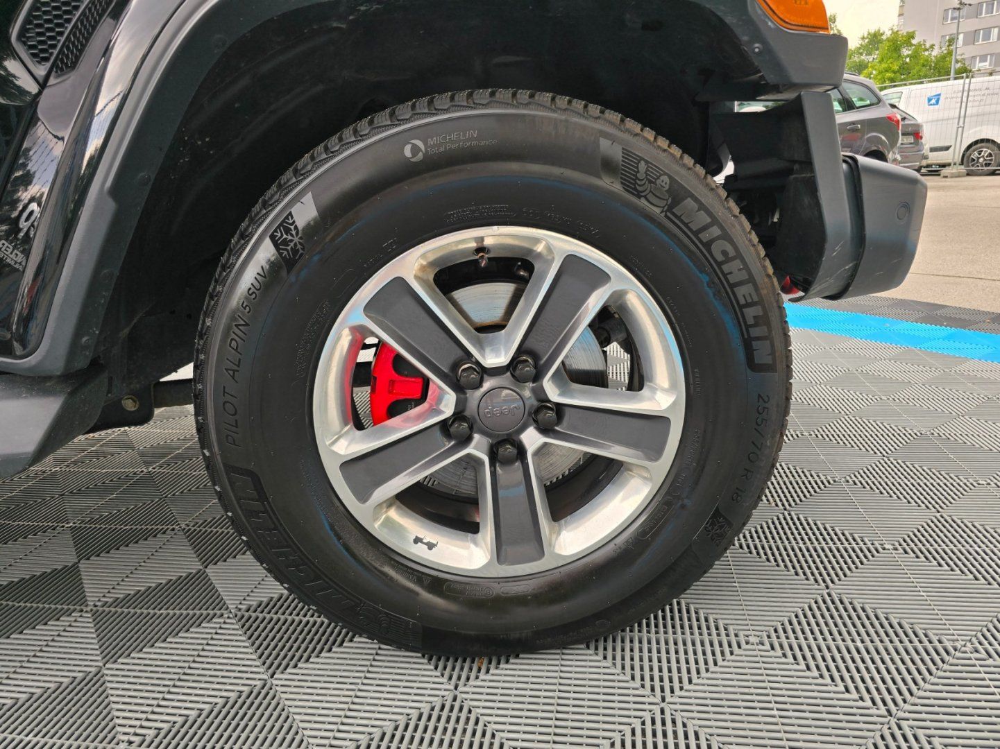 Jeep Wrangler, 2. MAJ/ČR/2.0T/200KW/SAHARA - fotka 6
