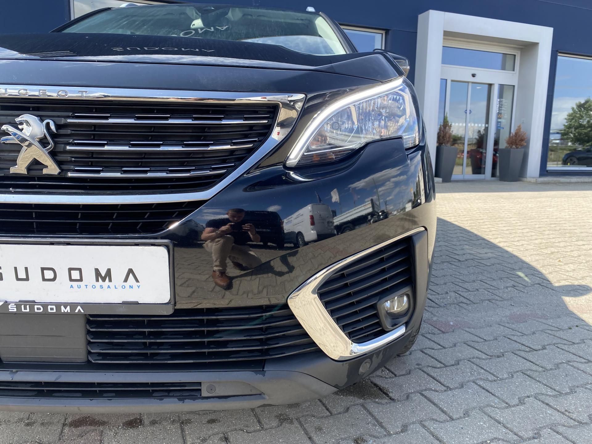 Peugeot 5008, ALLURE PureTech 130k MAN - fotka 3