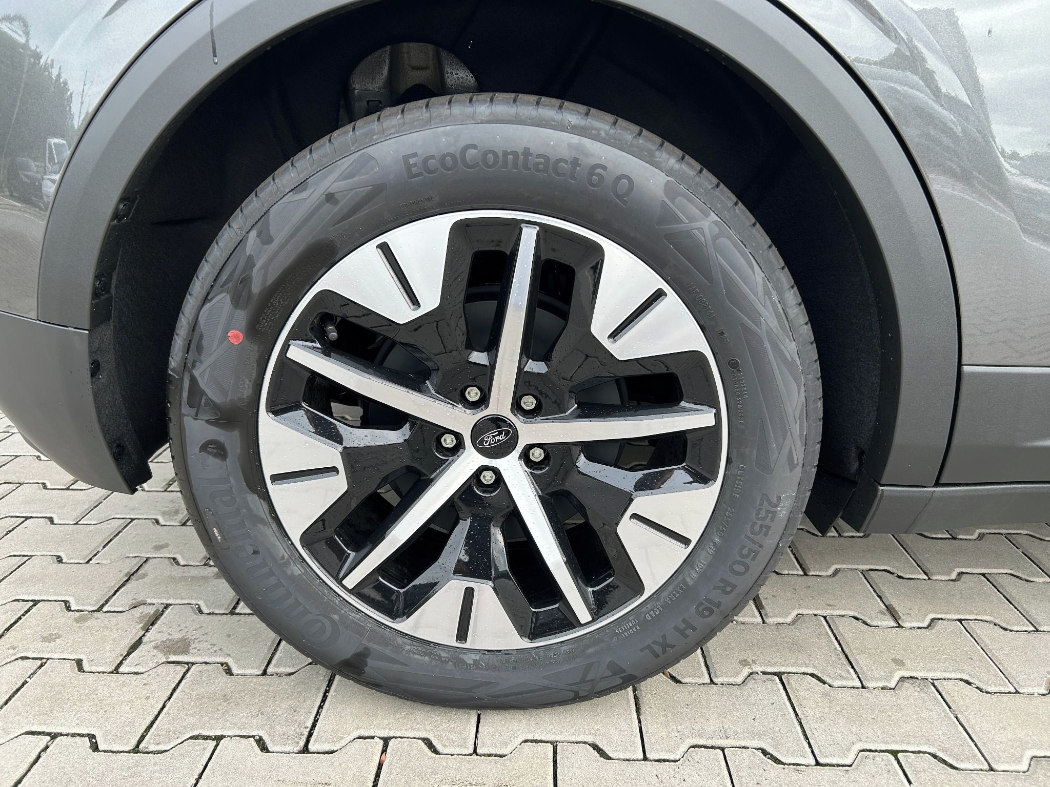 Ford Explorer, 77 kWh dojezd (210 kW/286 k) - fotka 4