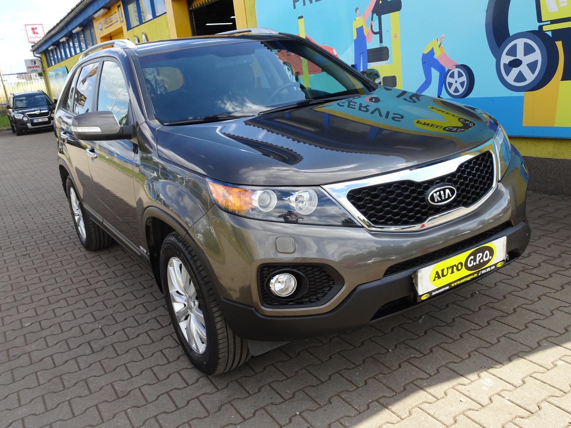 Kia Sorento, 2.2 CRD 4x4 1.majitel - fotka 2