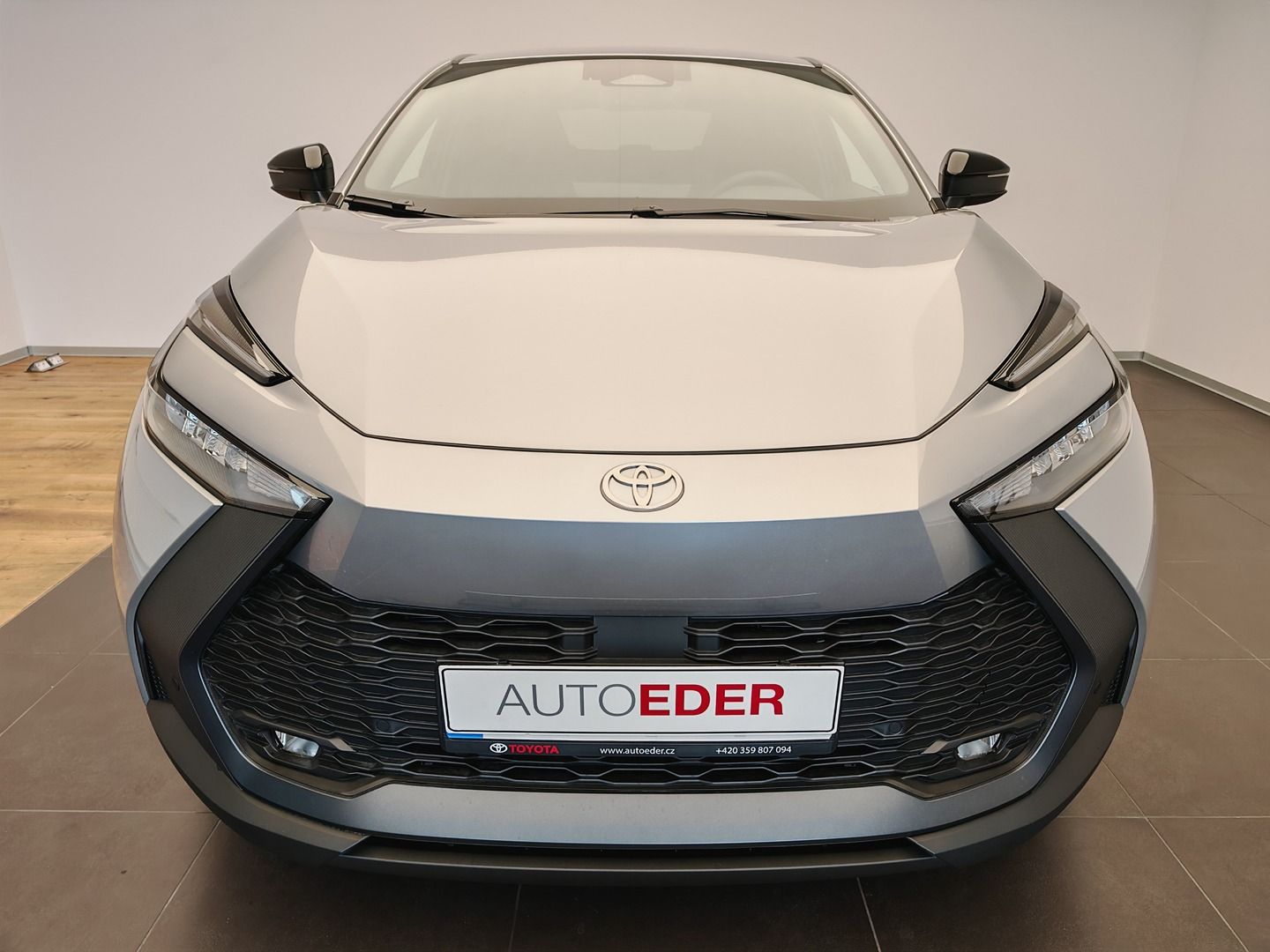 Toyota C-HR, 2.0 PHEV 4x2 Style - fotka 2