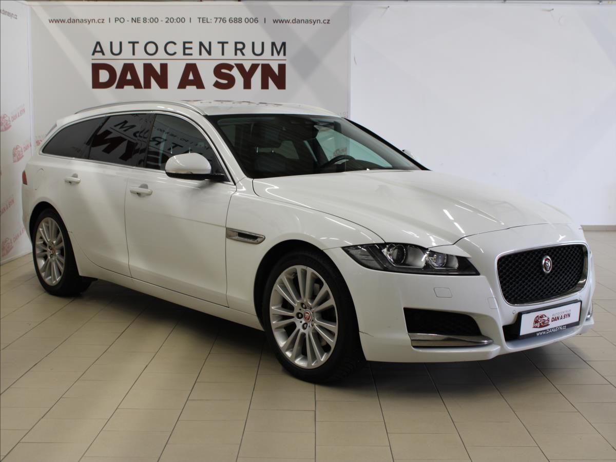 Jaguar XF, 2,0 d 132KW NAVI, KŮŽE, AUT, - fotka 3