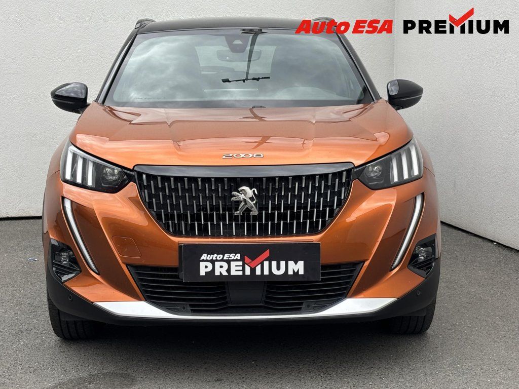 Peugeot 2008, 1.2 PT,GT Line,LED,navi - fotka 2