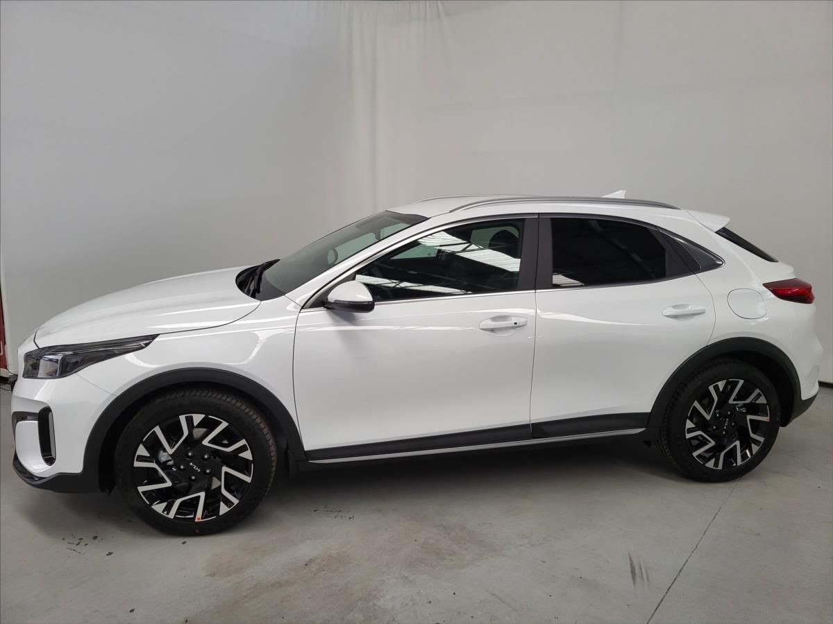 Kia XCee´d, 1,6 T-GDi DCT Exclusive WINT - fotka 4